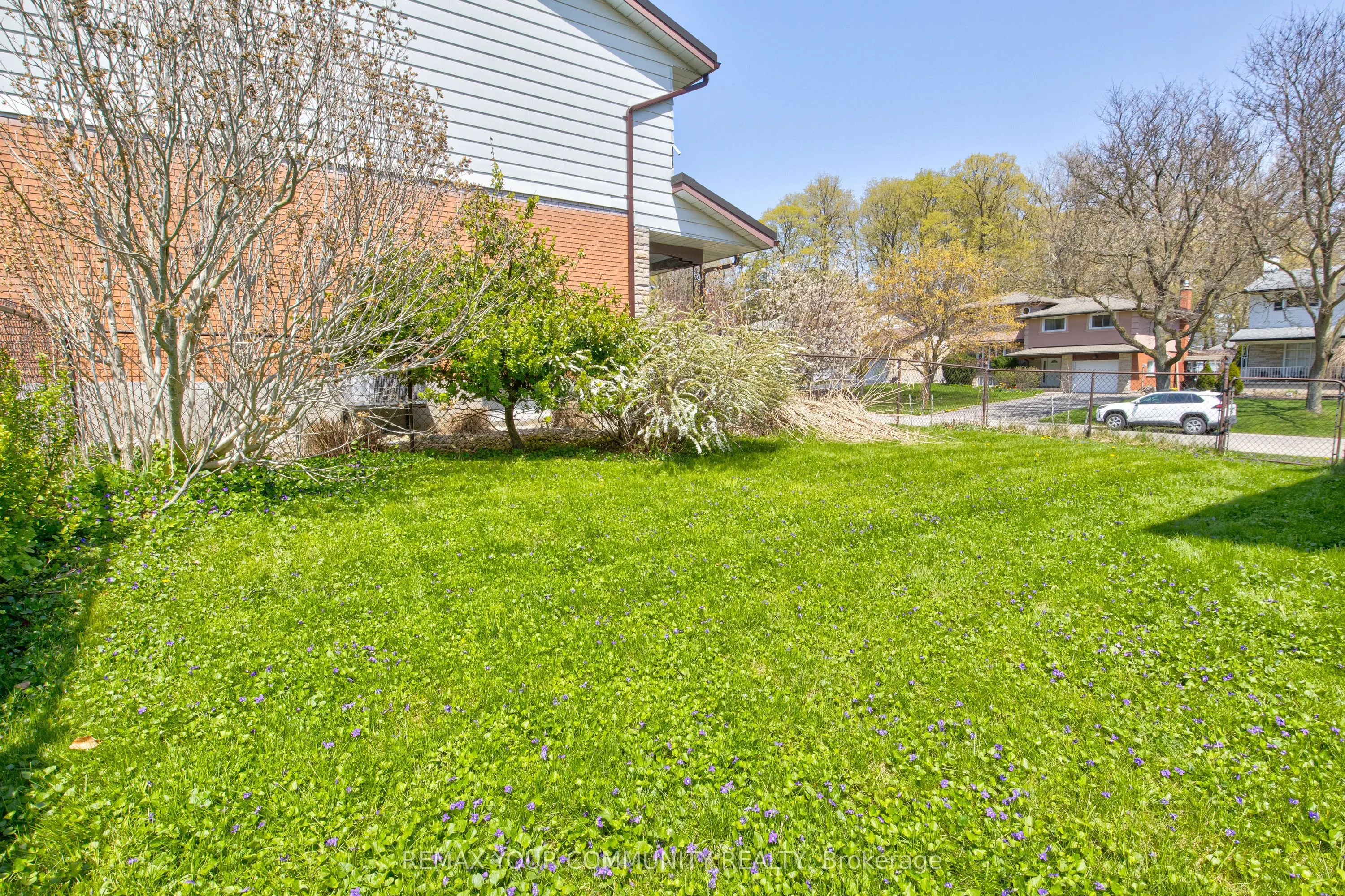 557 Glen Manor Boulevard