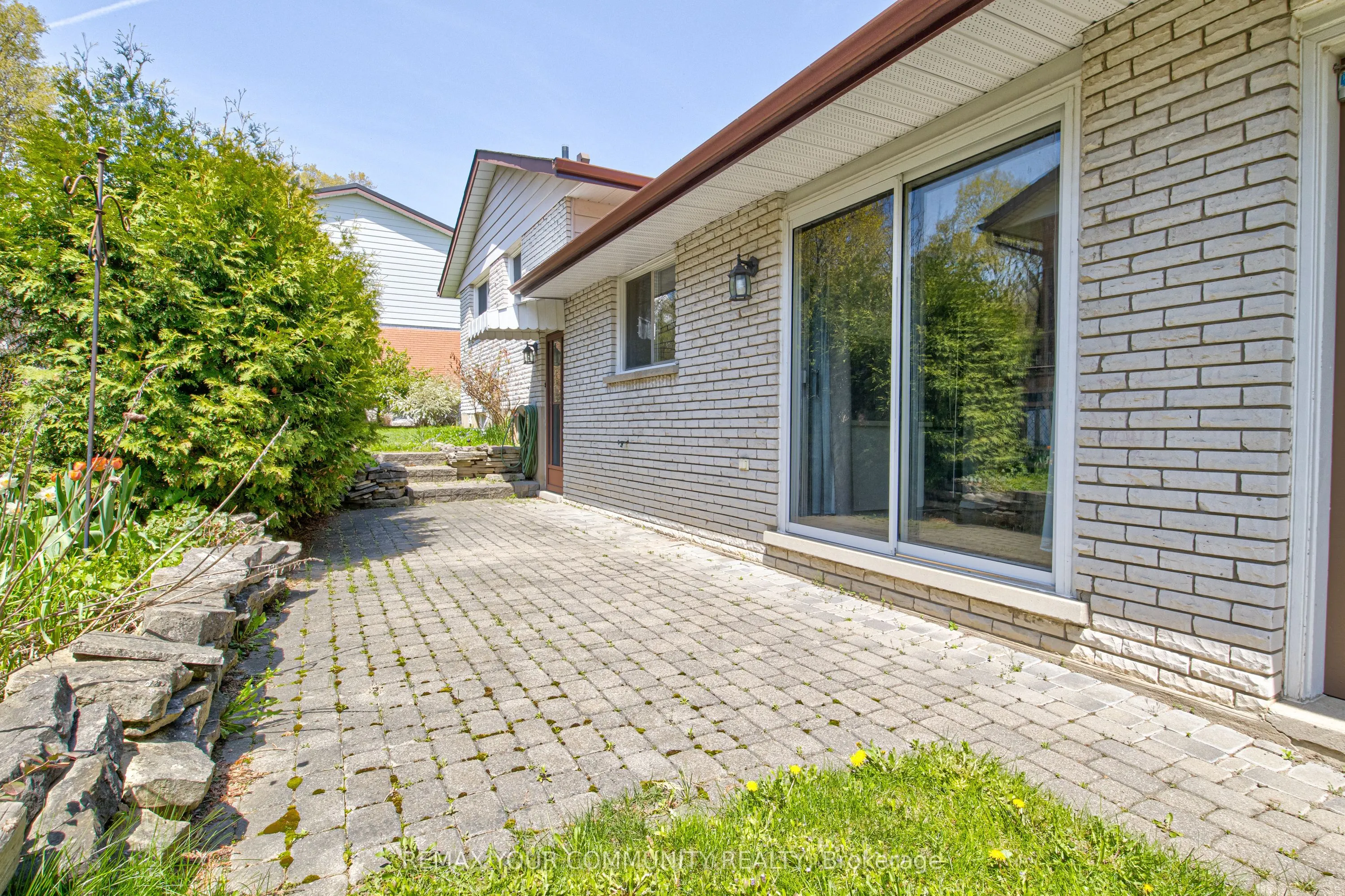 557 Glen Manor Boulevard