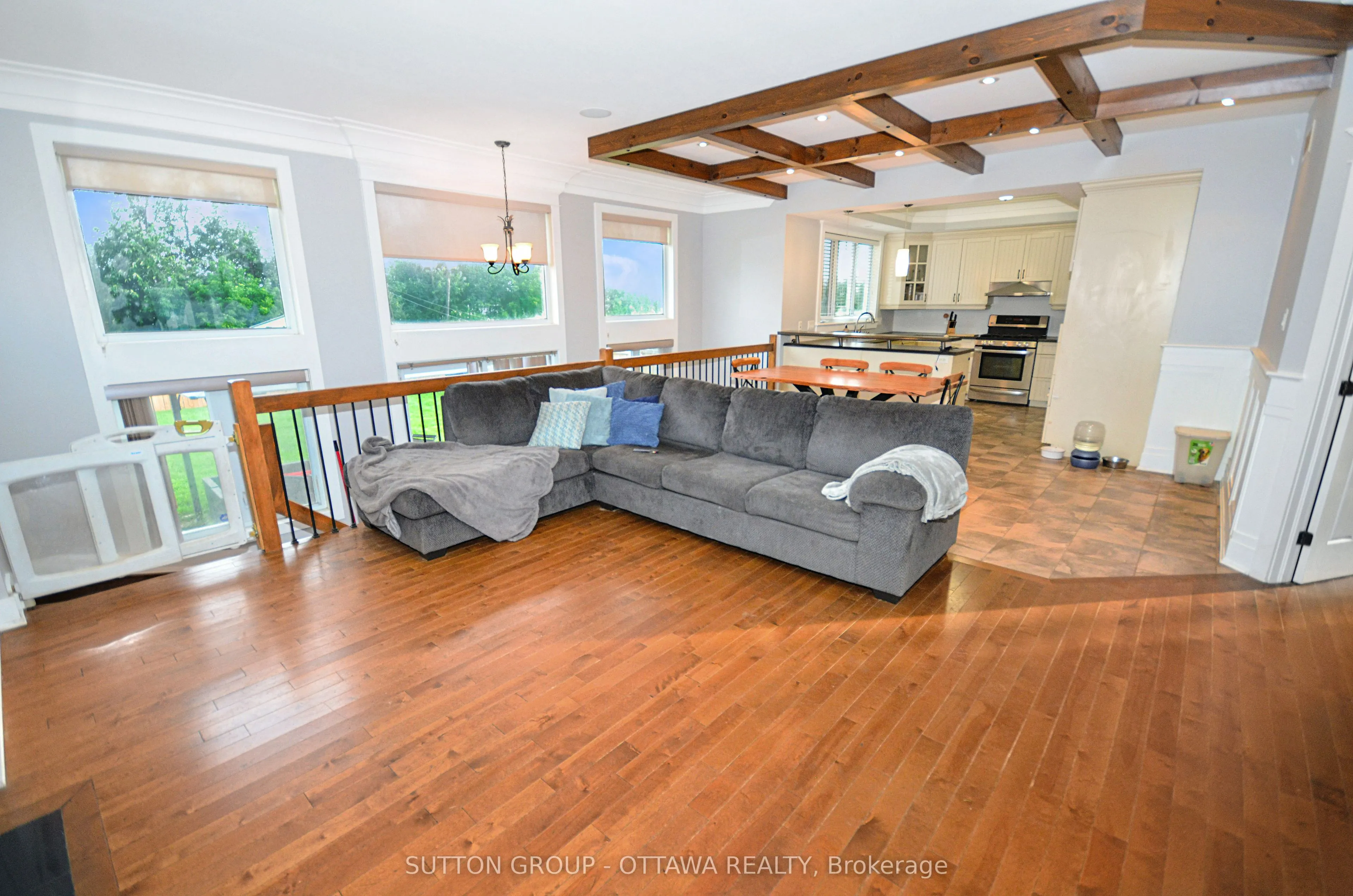 588 Russell Road