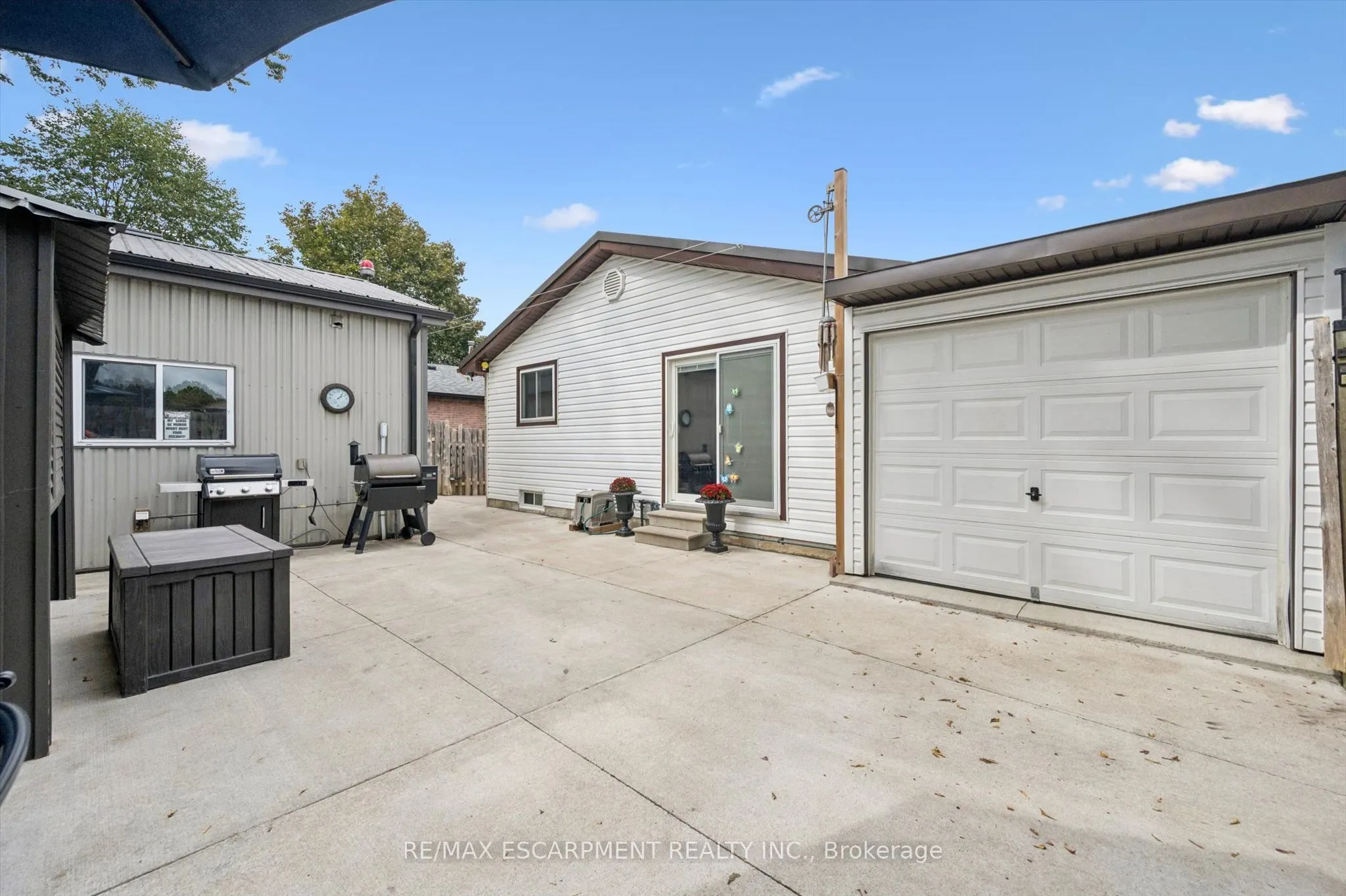 136 Woodlawn Avenue