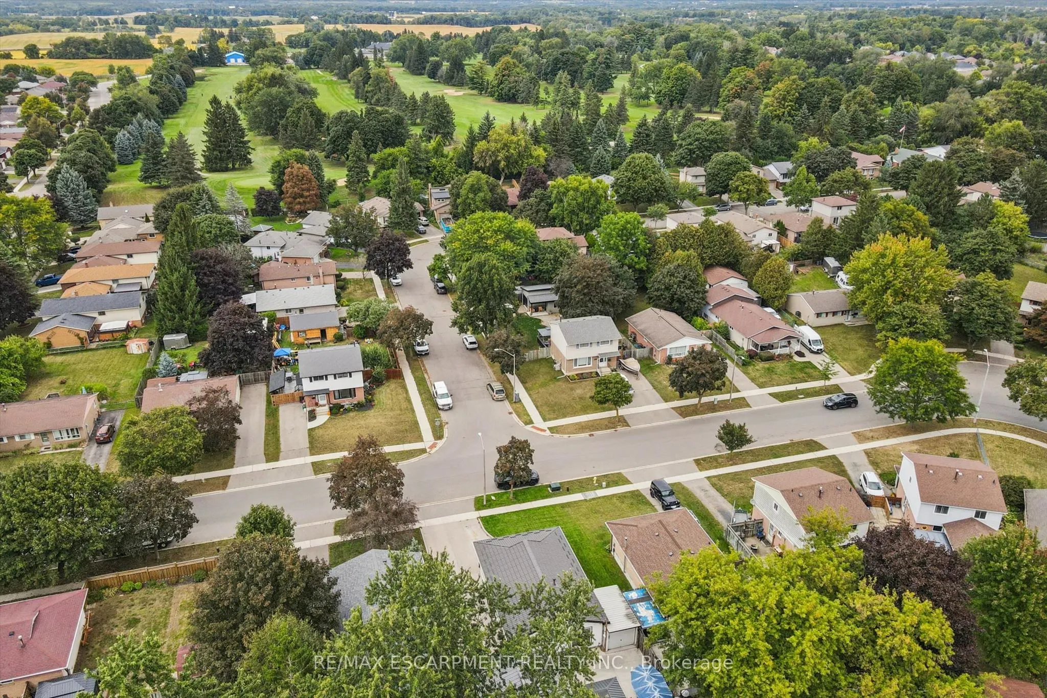 136 Woodlawn Avenue