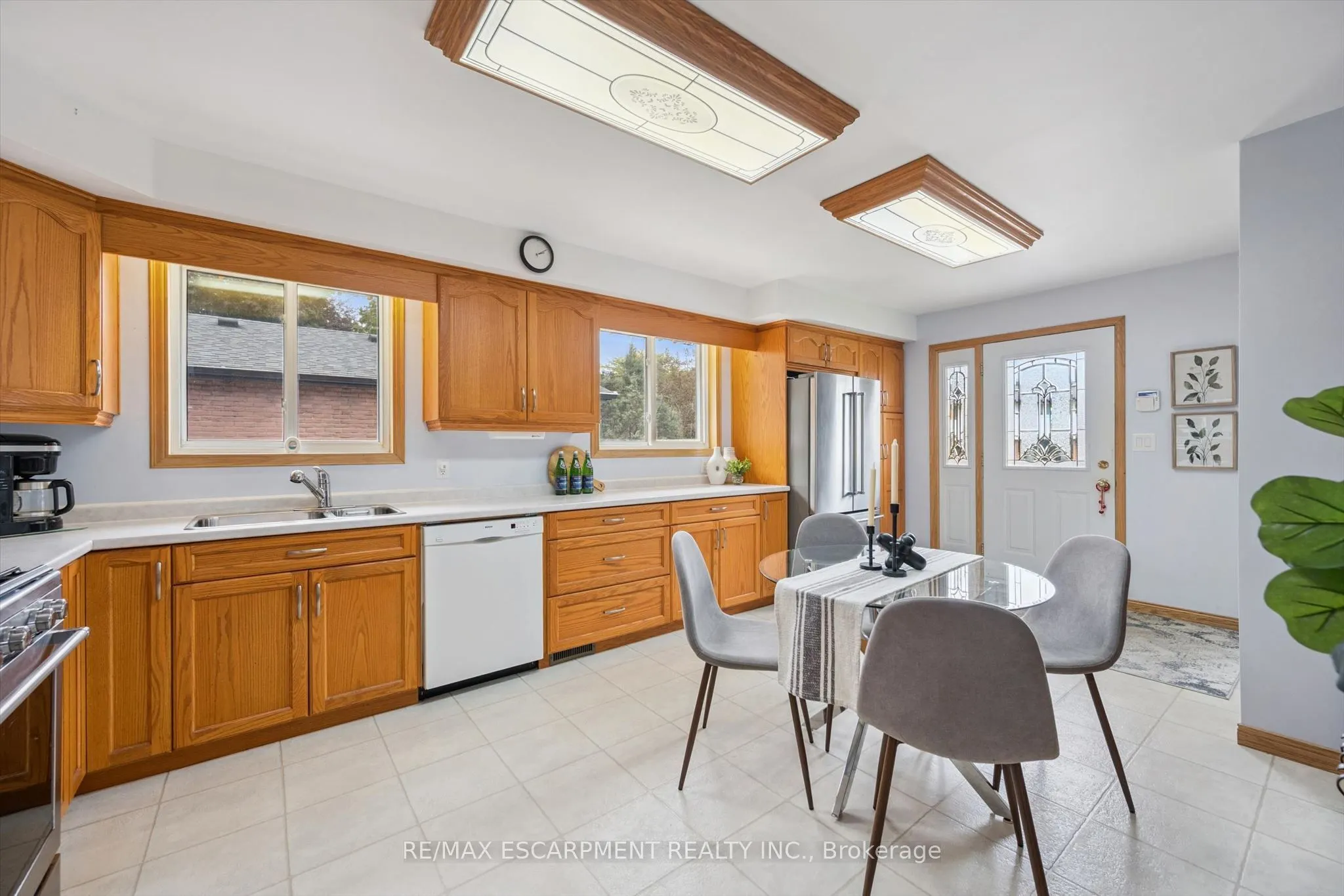136 Woodlawn Avenue