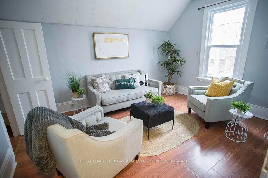67 Terrace Hill Street #Upper