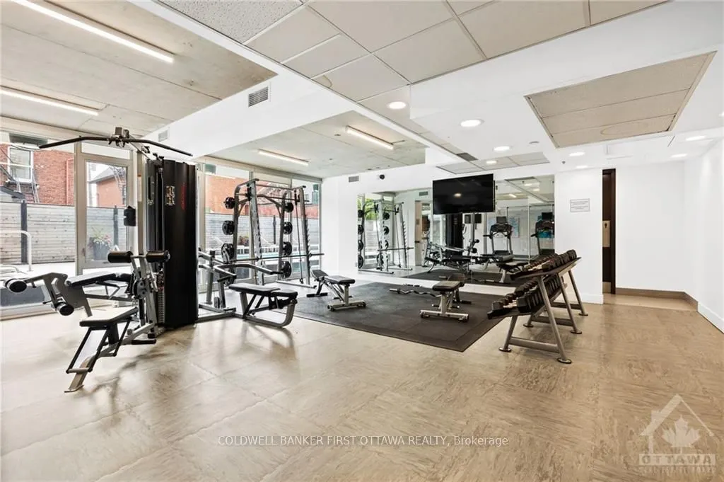 300 LISGAR Street #907