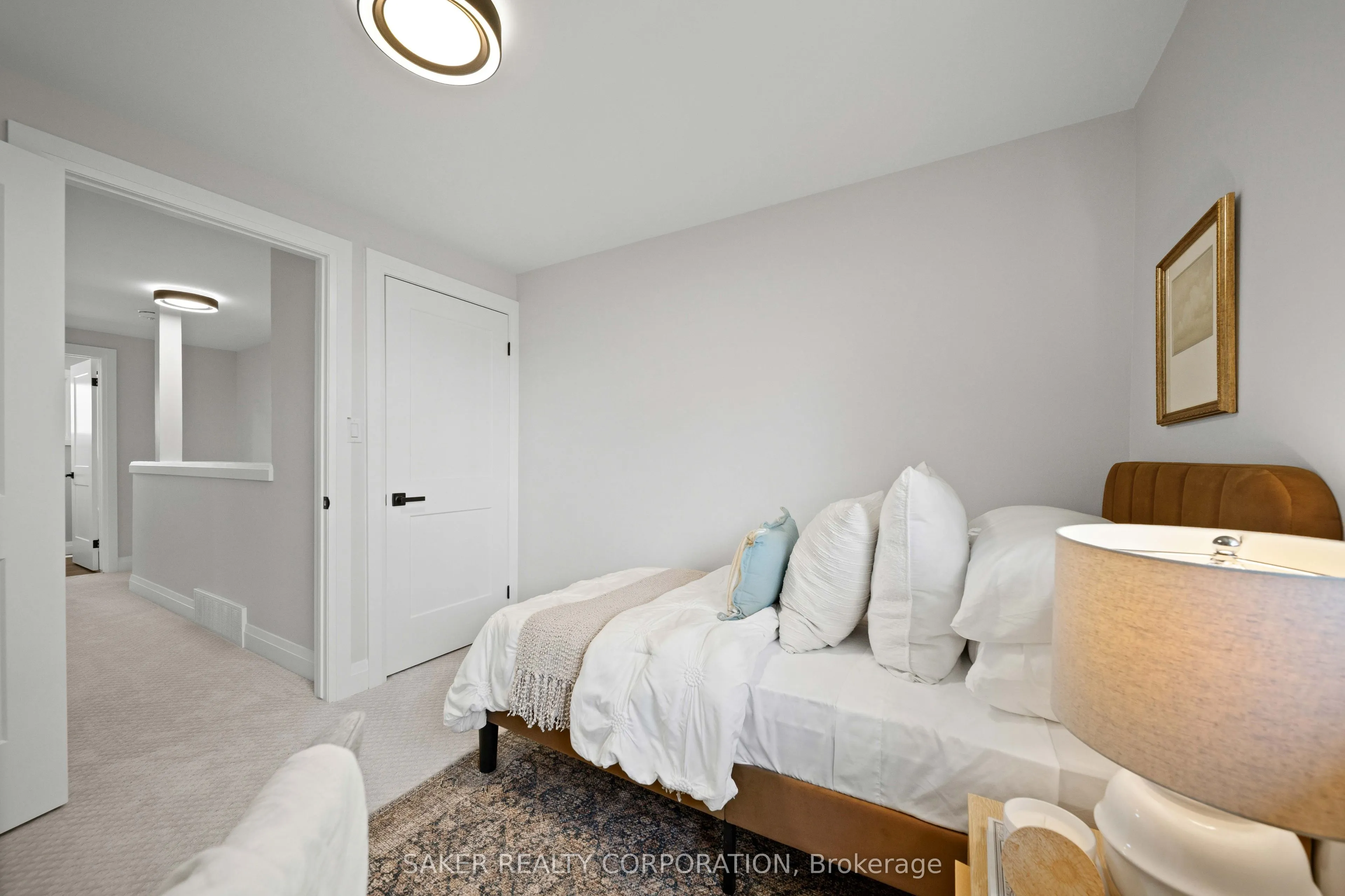355 Sandringham Crescent #33