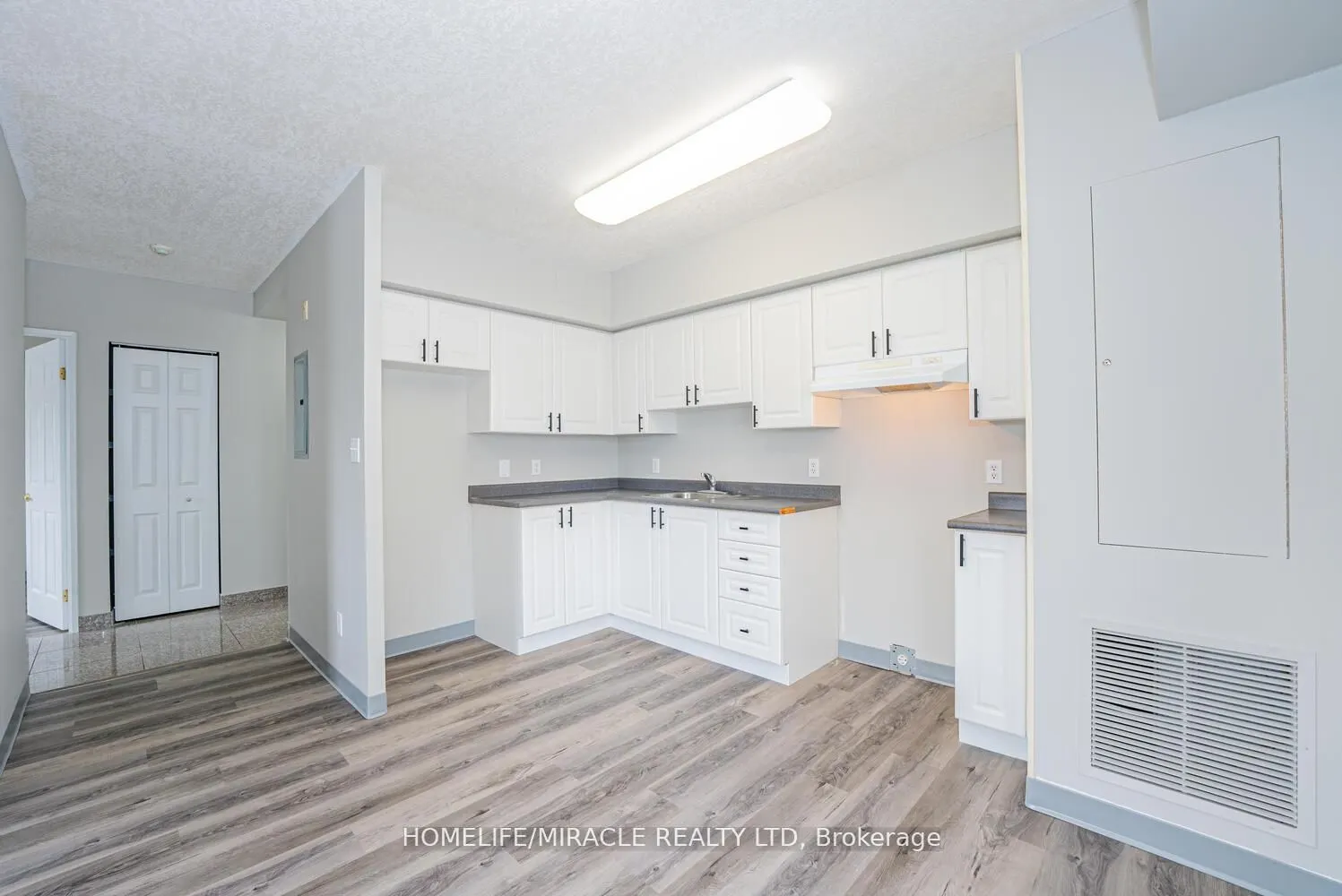 274 Erb Street W #610