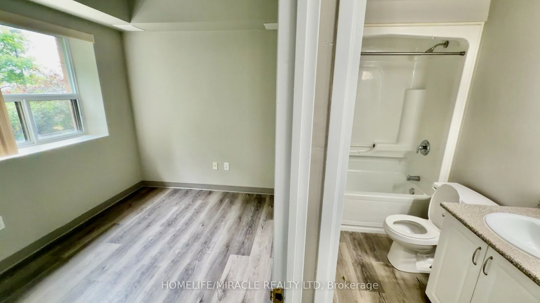 736 Old Albert Street #115