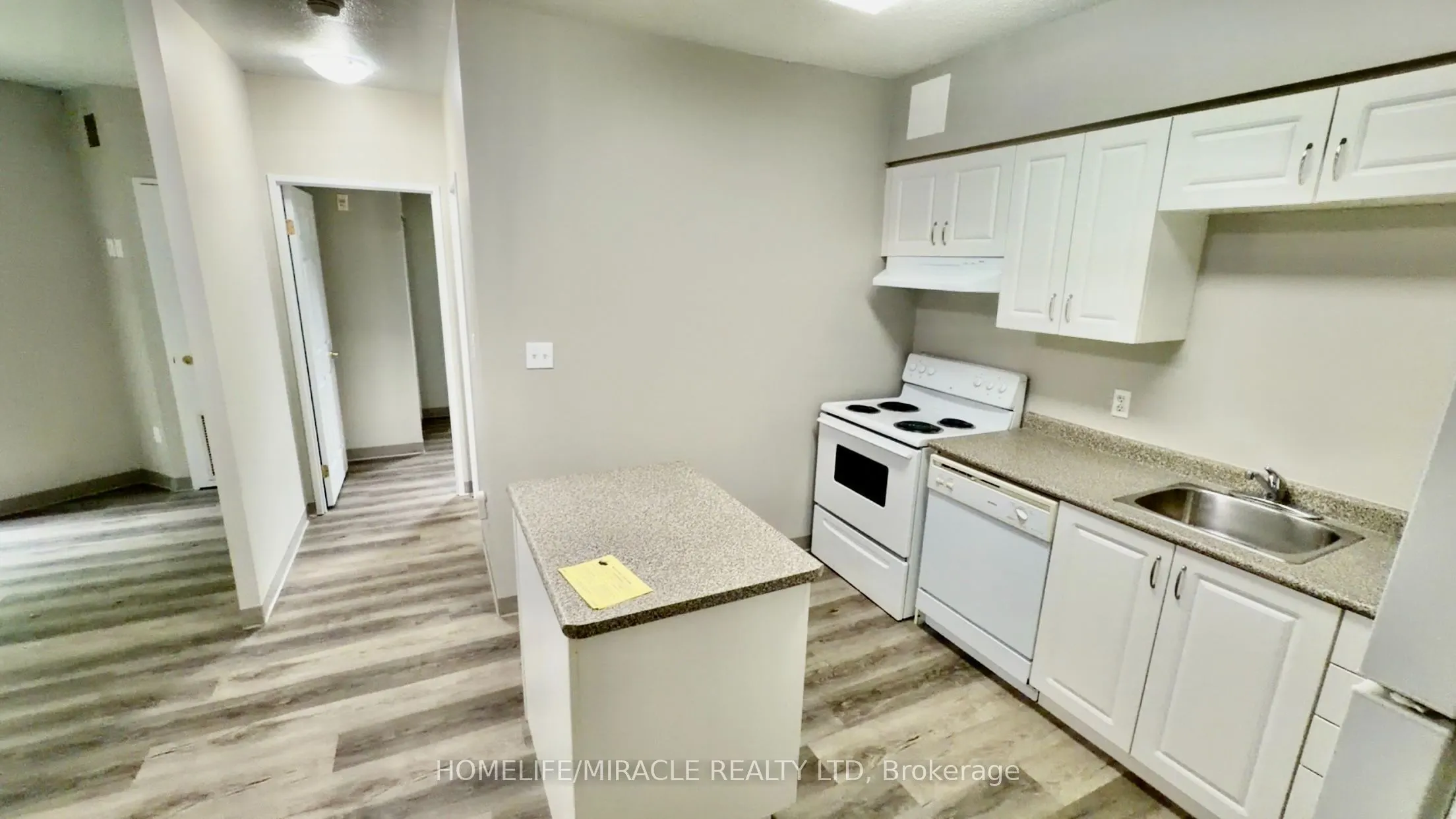 736 Old Albert Street #115
