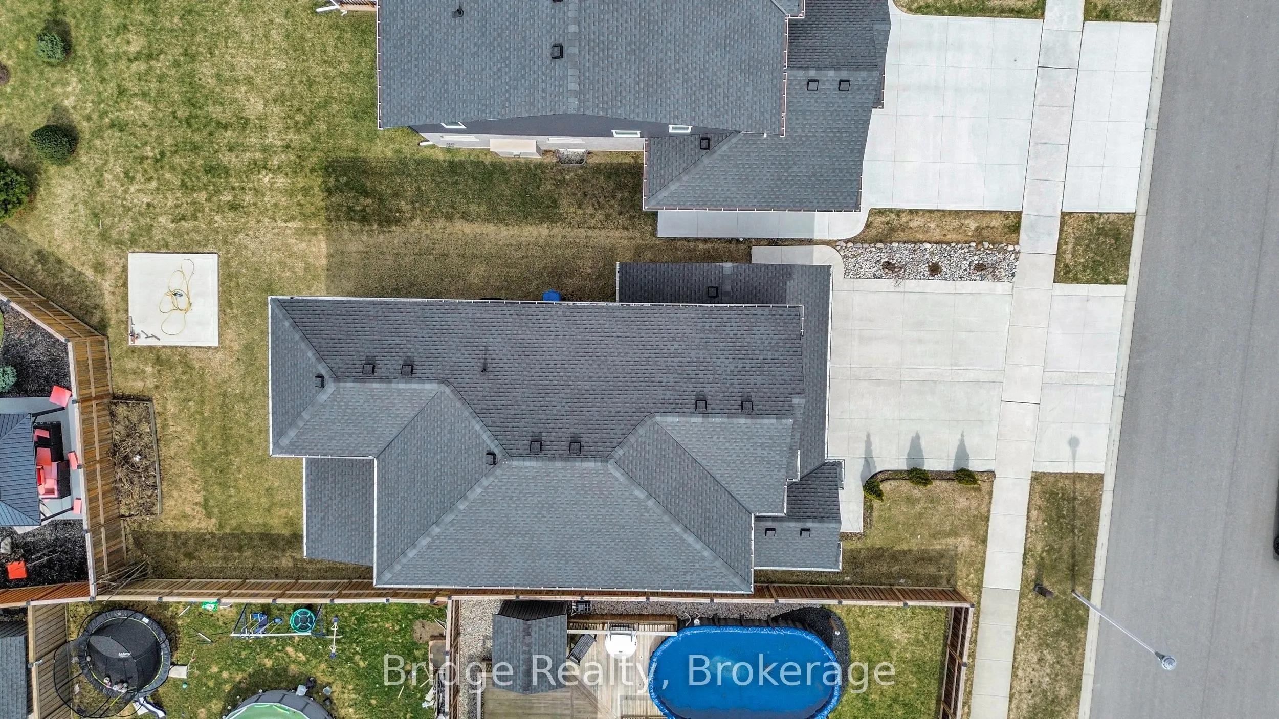 256 Tamarack Boulevard