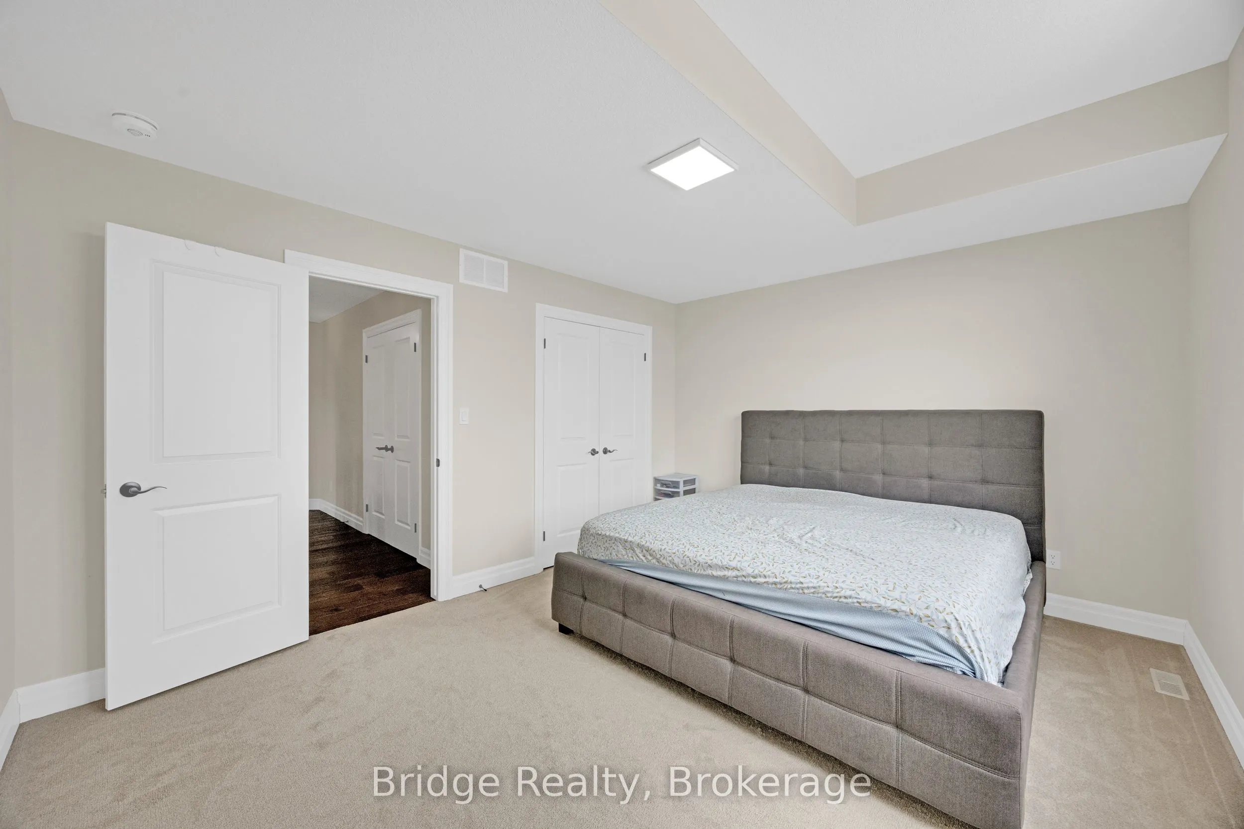 256 Tamarack Boulevard