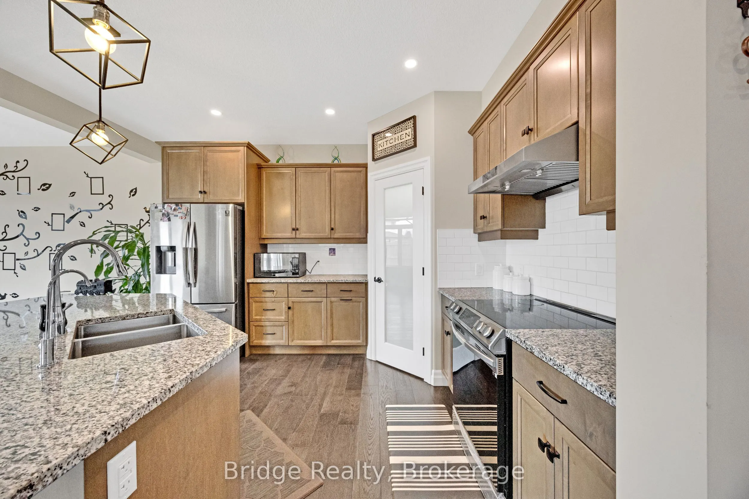 256 Tamarack Boulevard