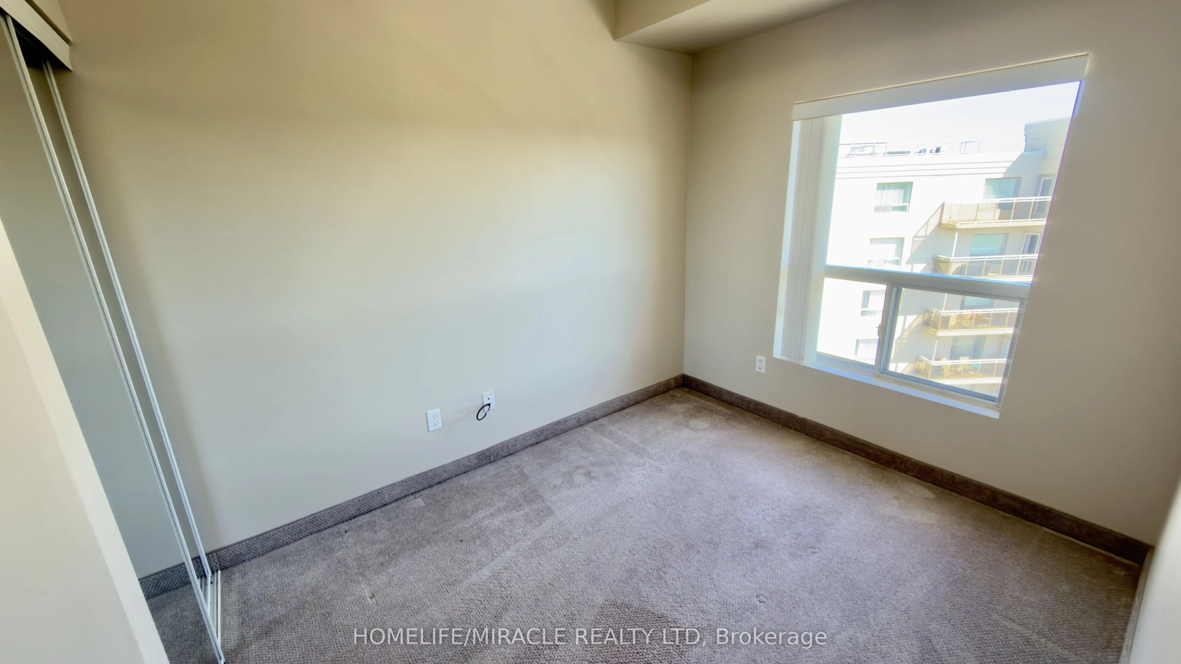 239 Auburn Drive #818