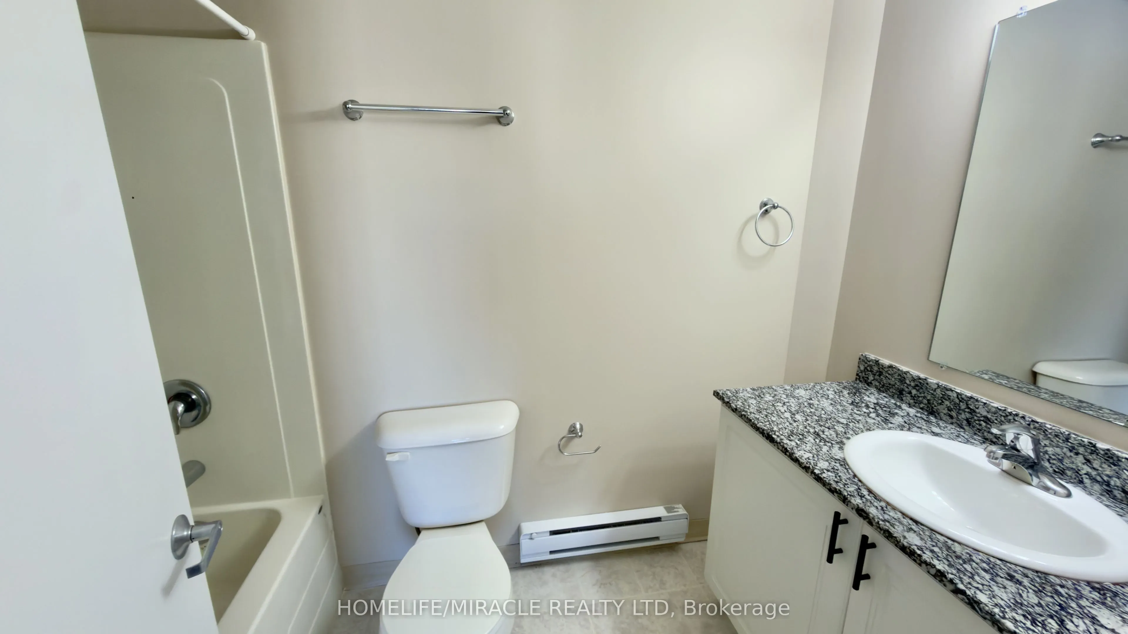239 Auburn Drive #818