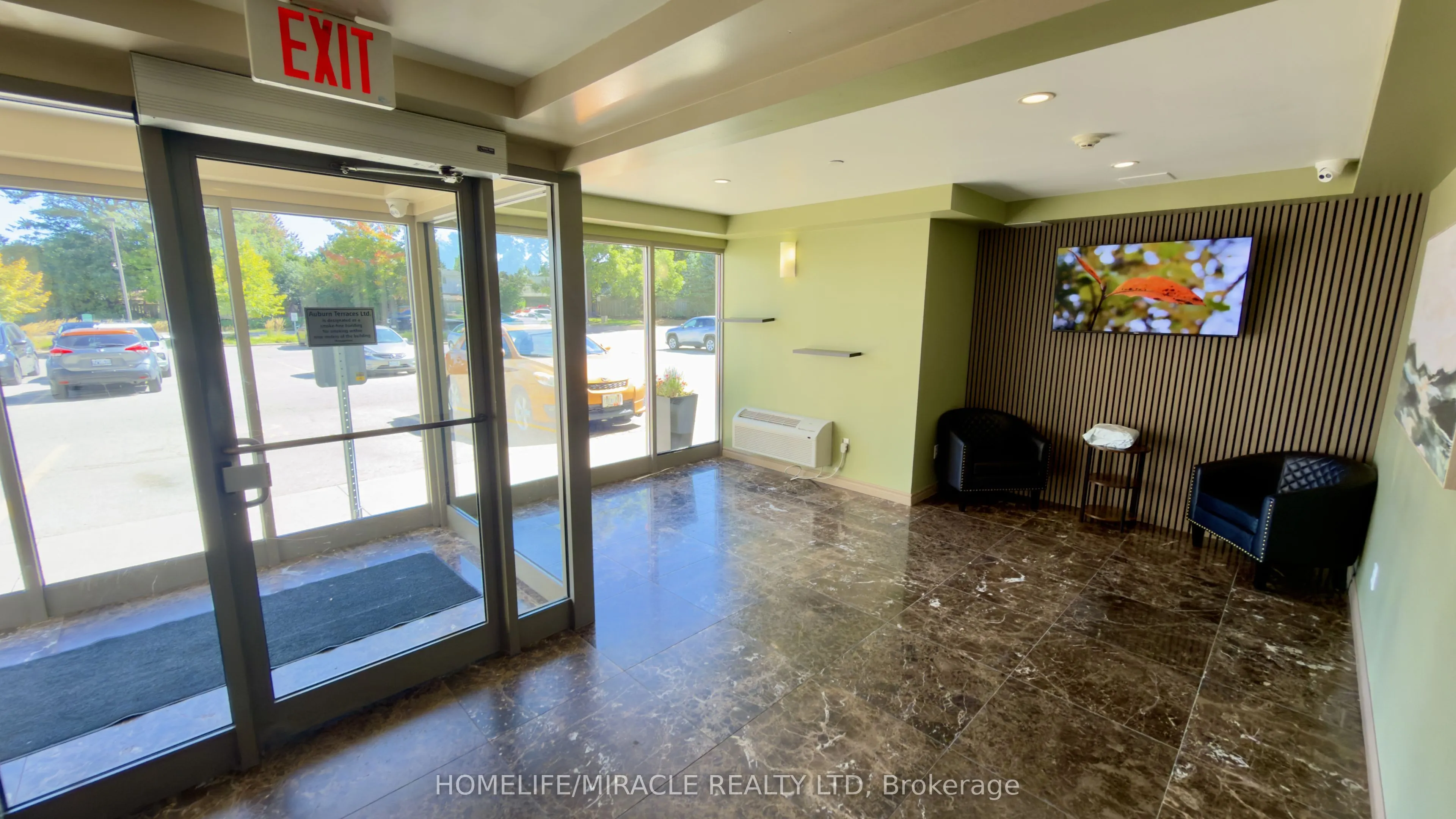 239 Auburn Drive #818