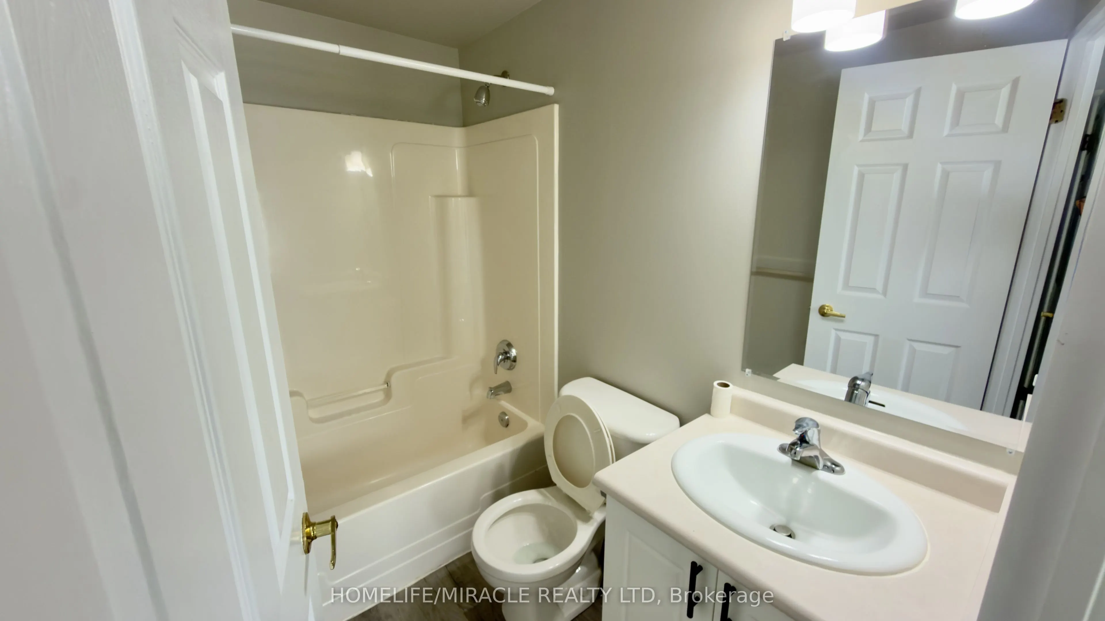 237 Auburn Drive #304
