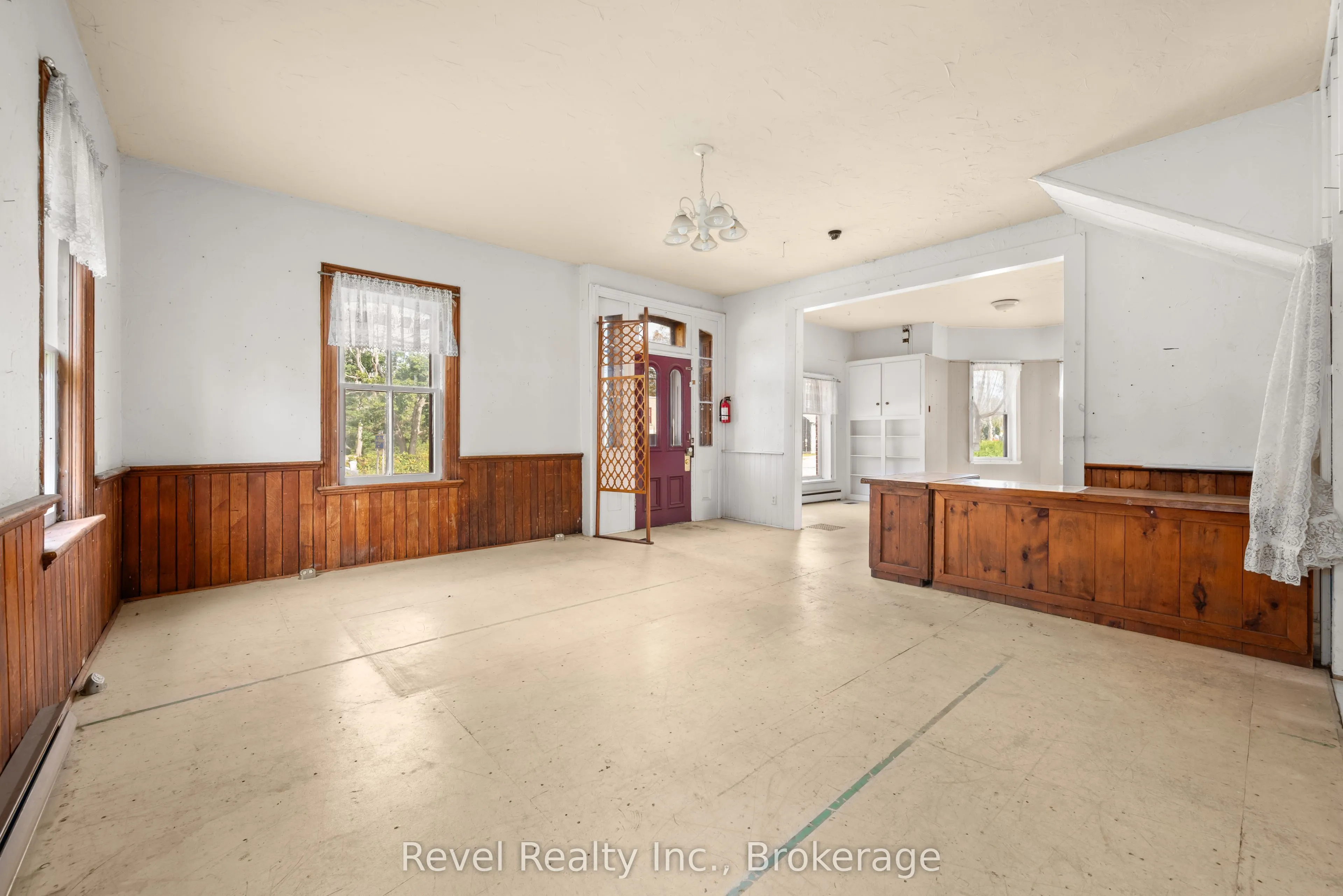 1014 Portage Road