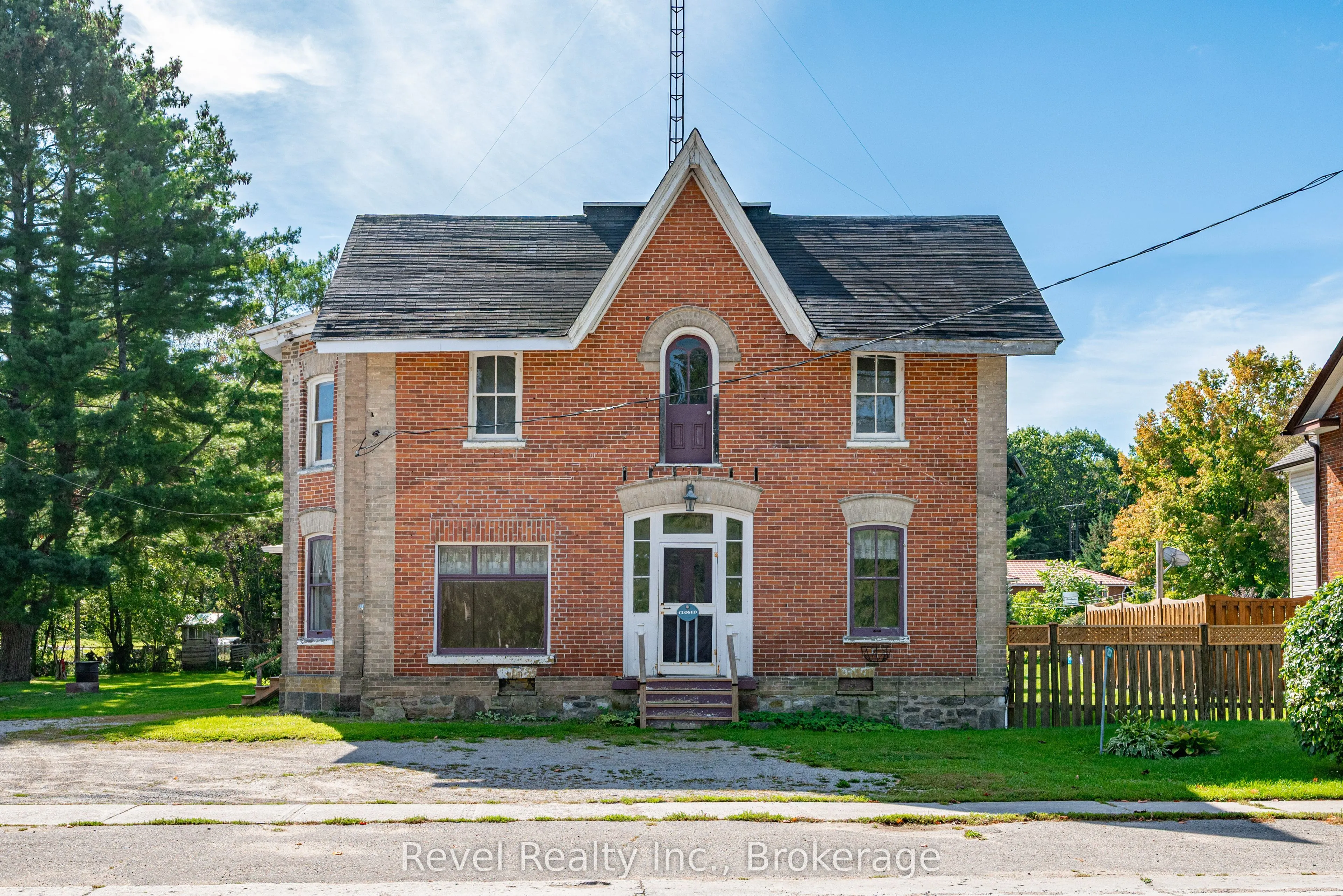 1014 Portage Road