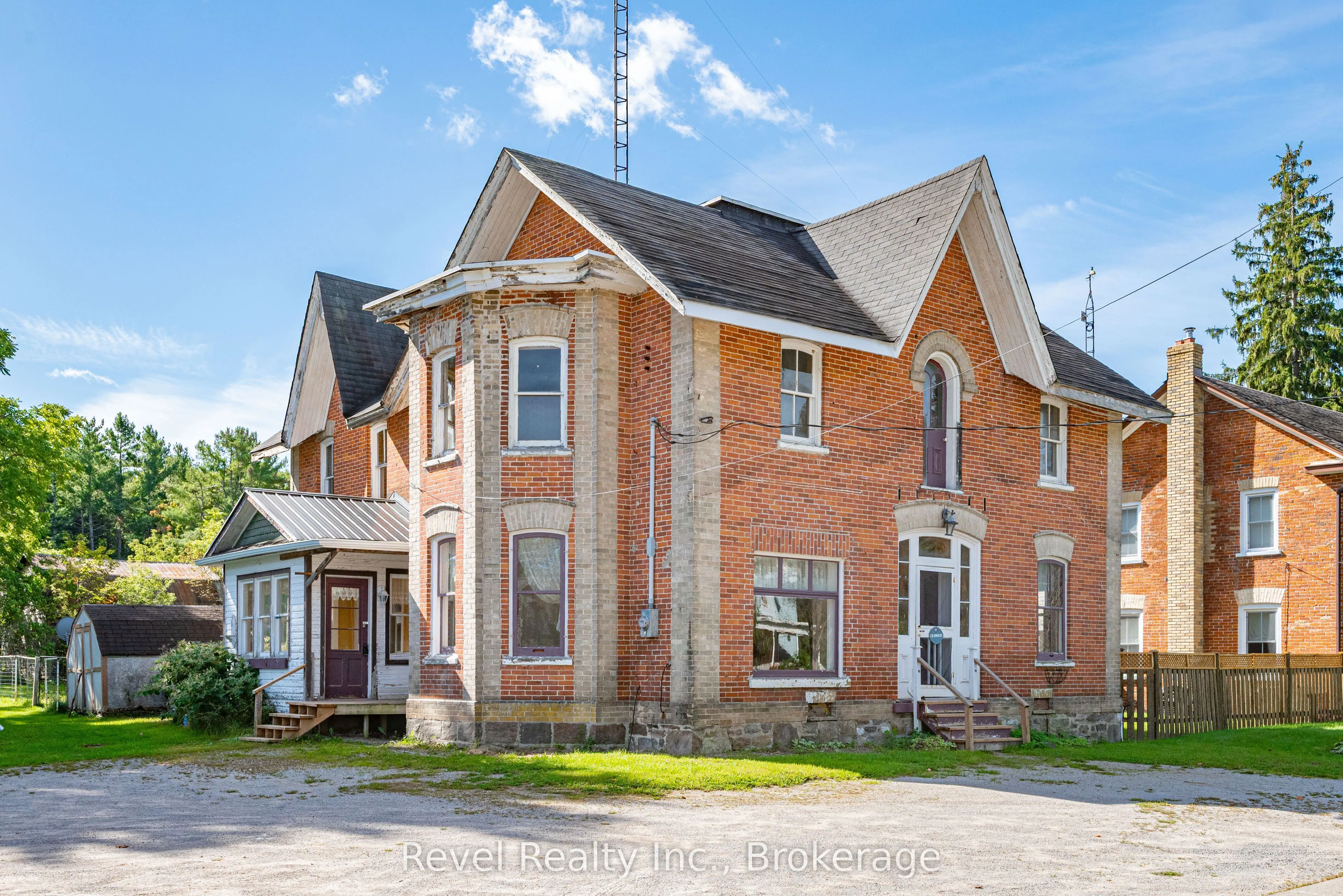 1014 Portage Road