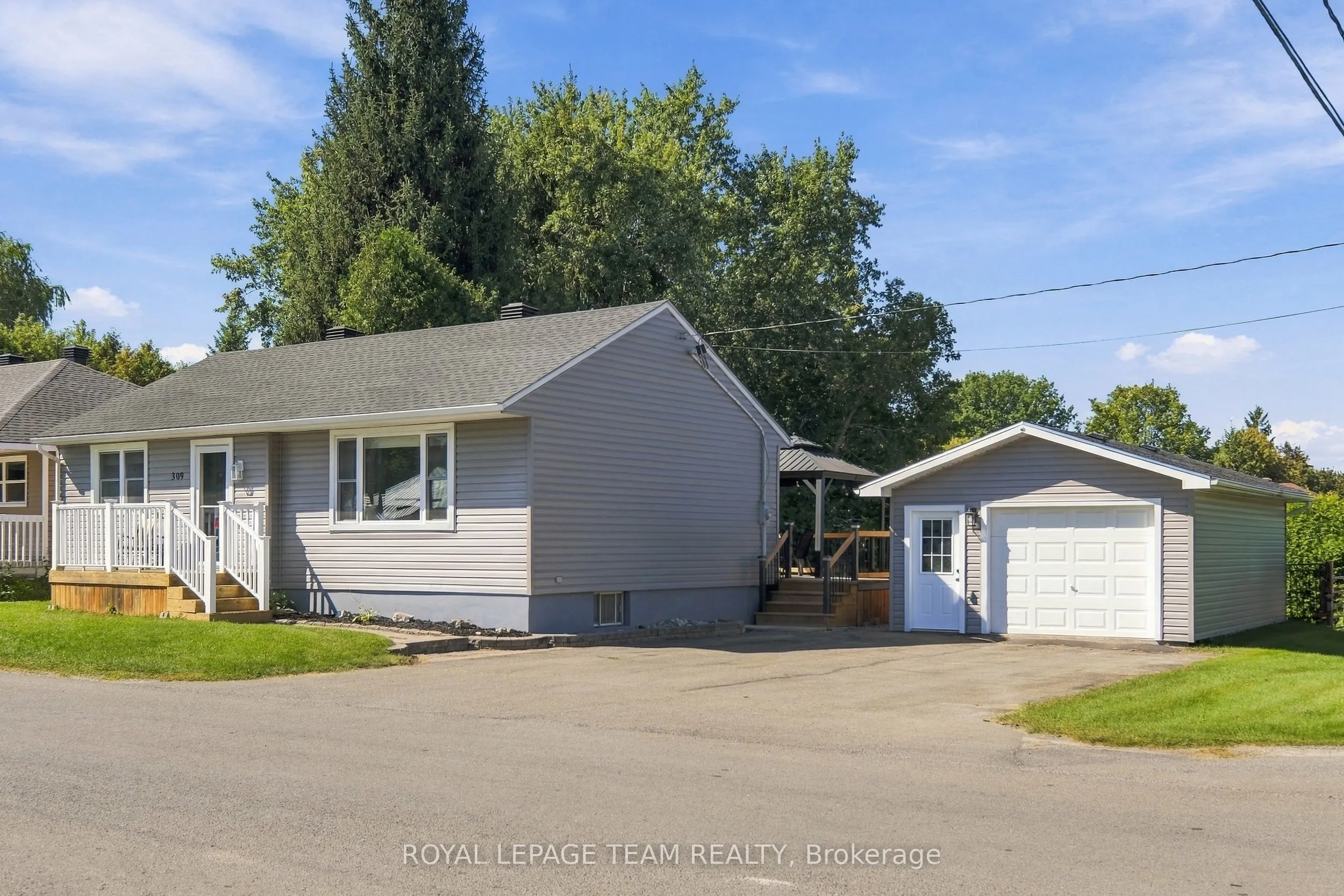 309 George Street East
