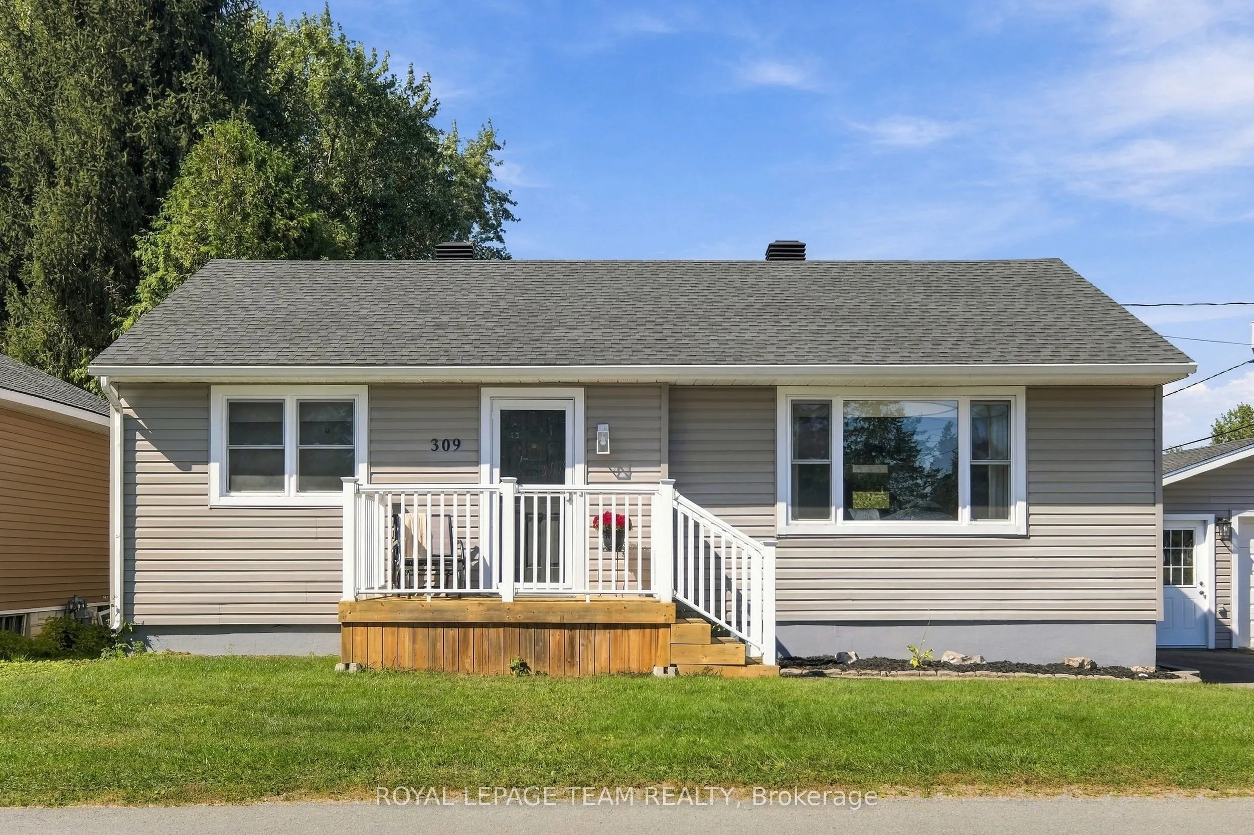 309 George Street East