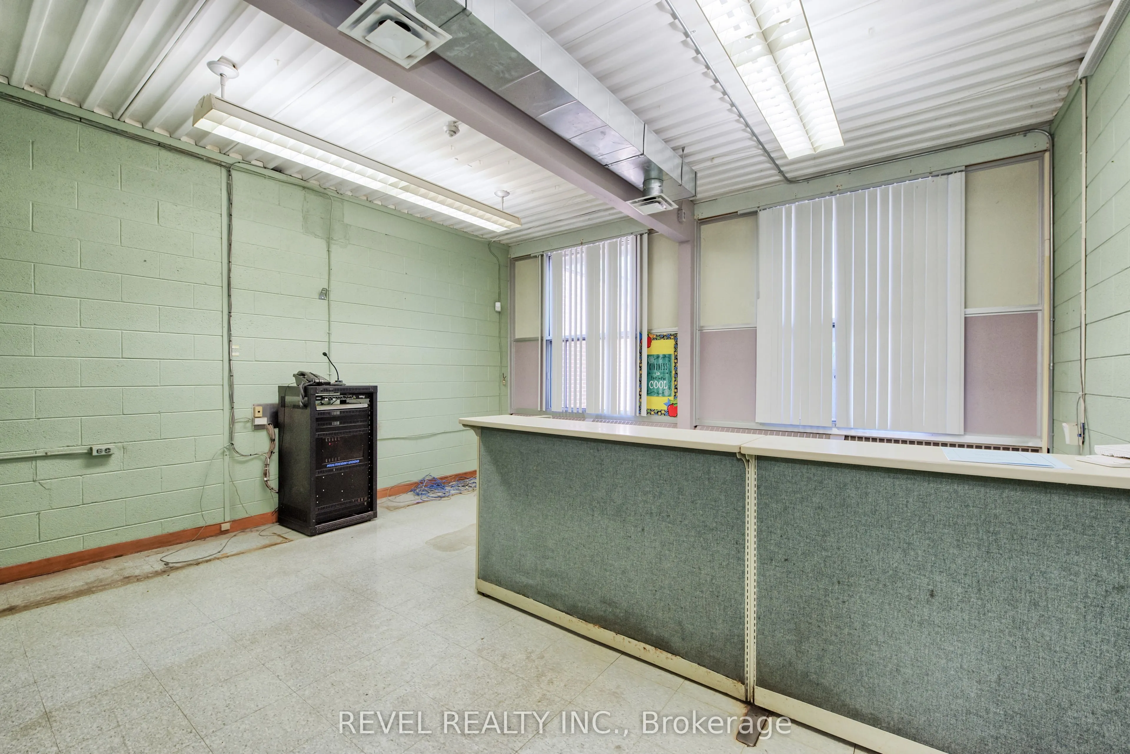 45 Randall Avenue