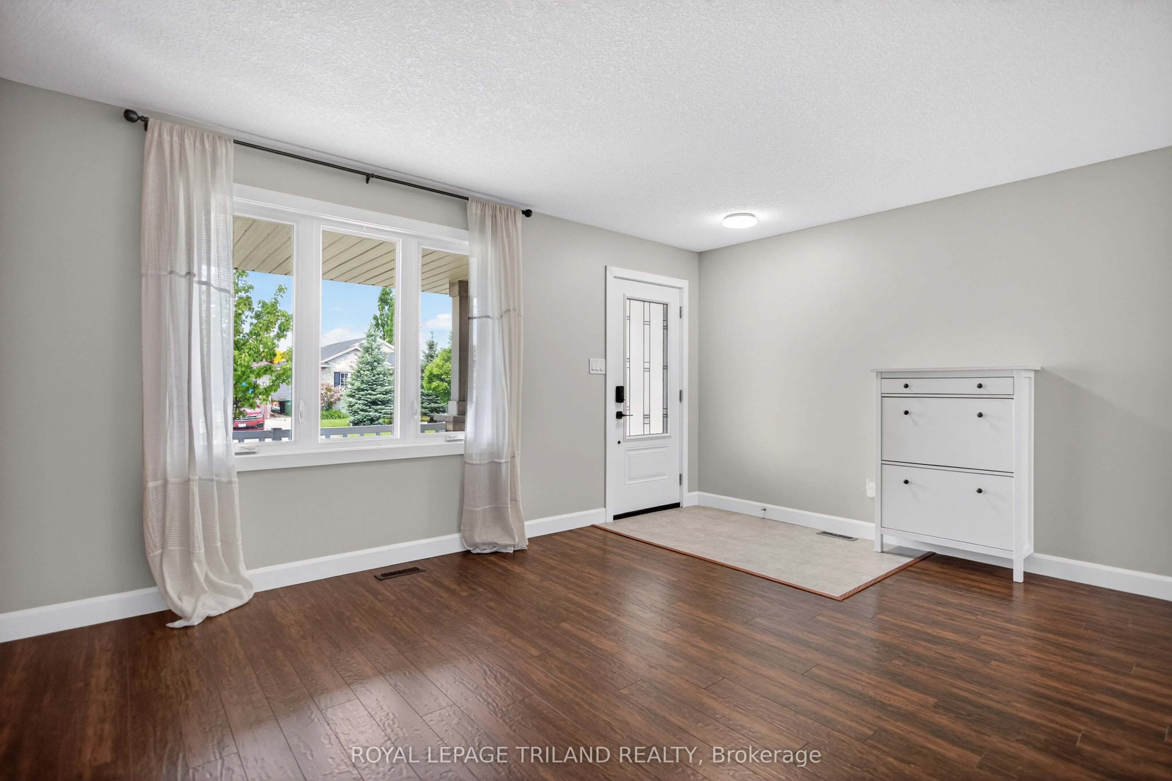 48 Cottonwood Drive