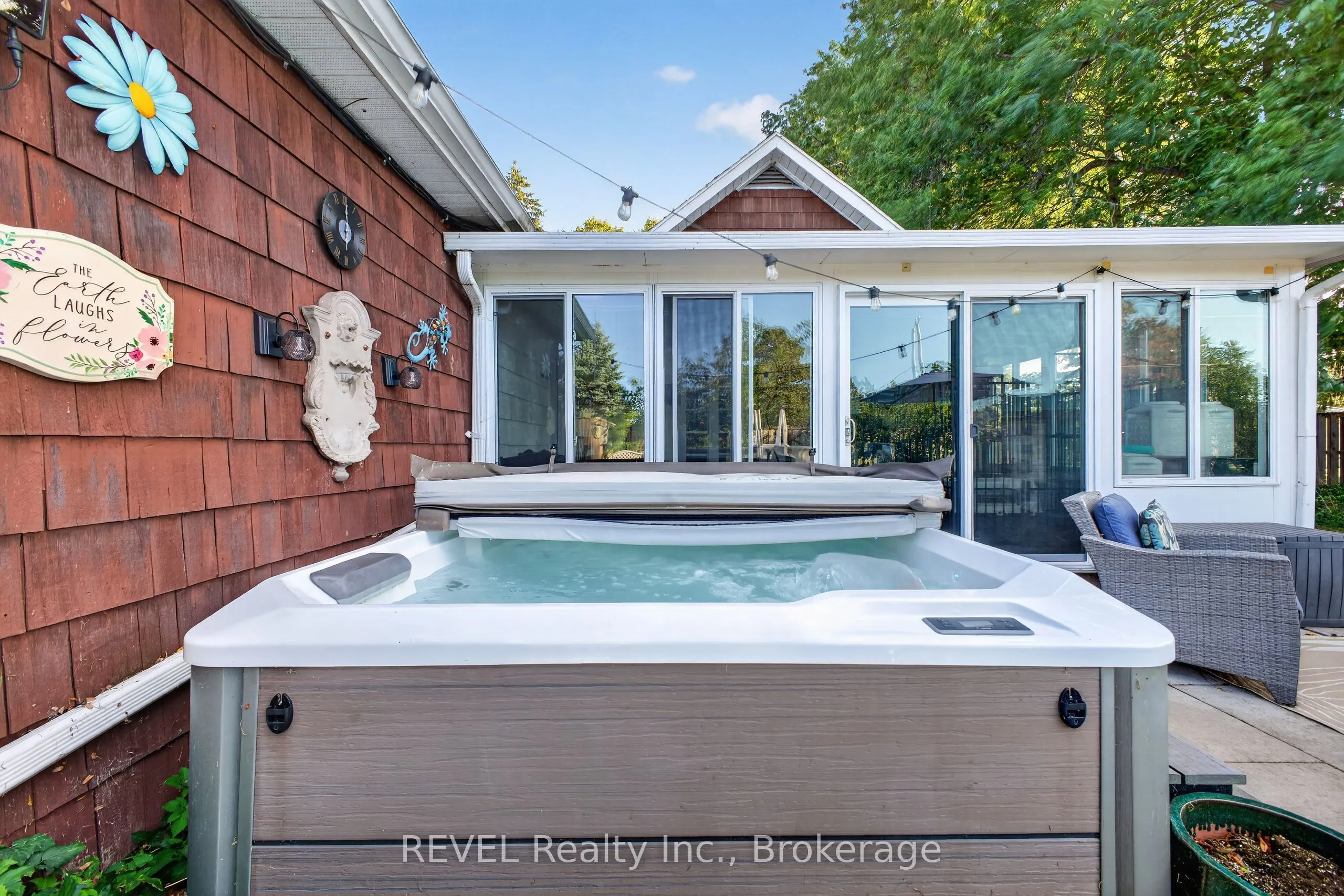 2631 Thompson Road