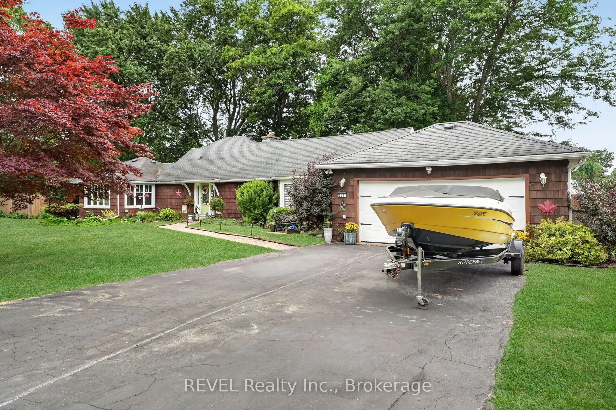 2631 Thompson Road