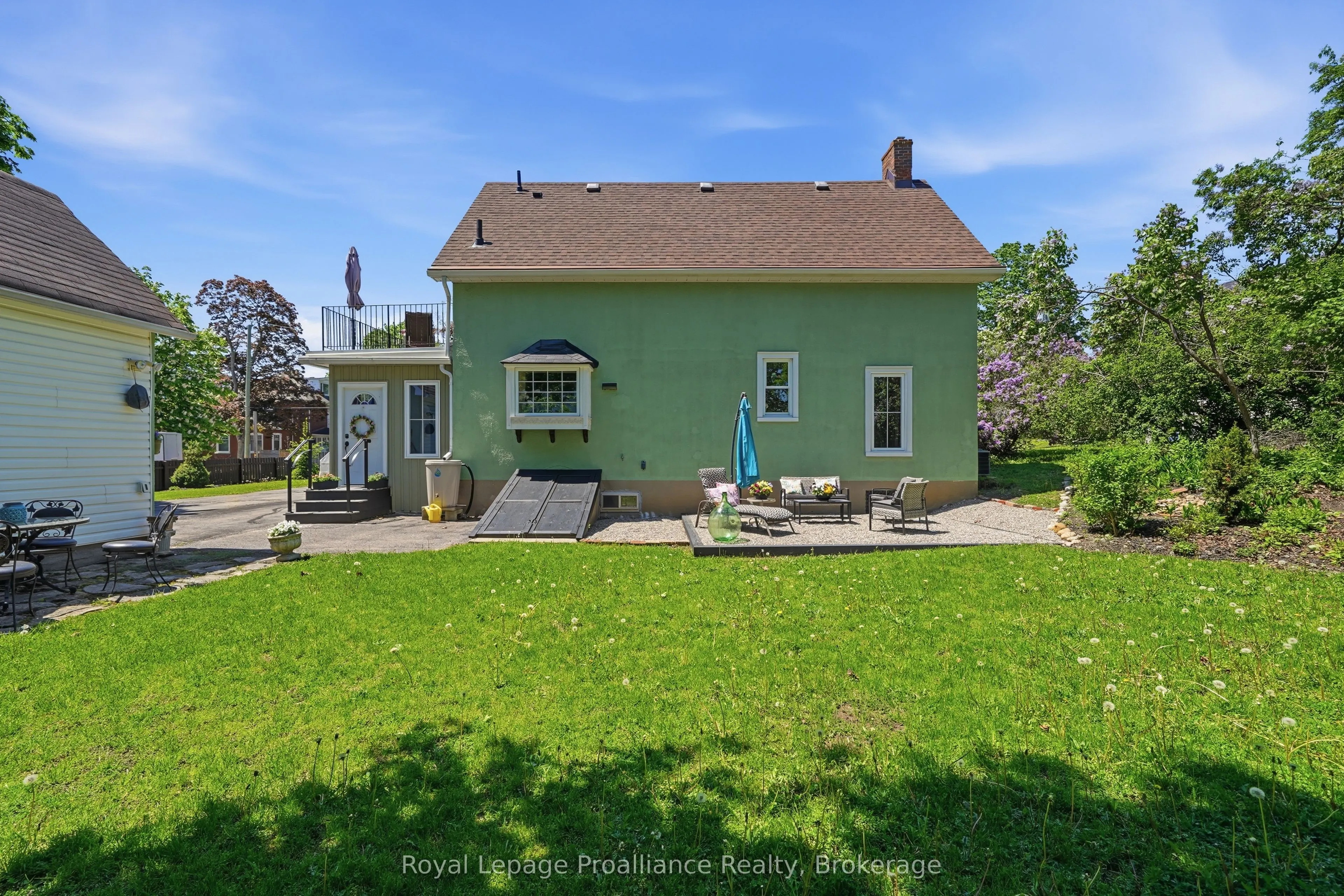 195 Maclellan Avenue