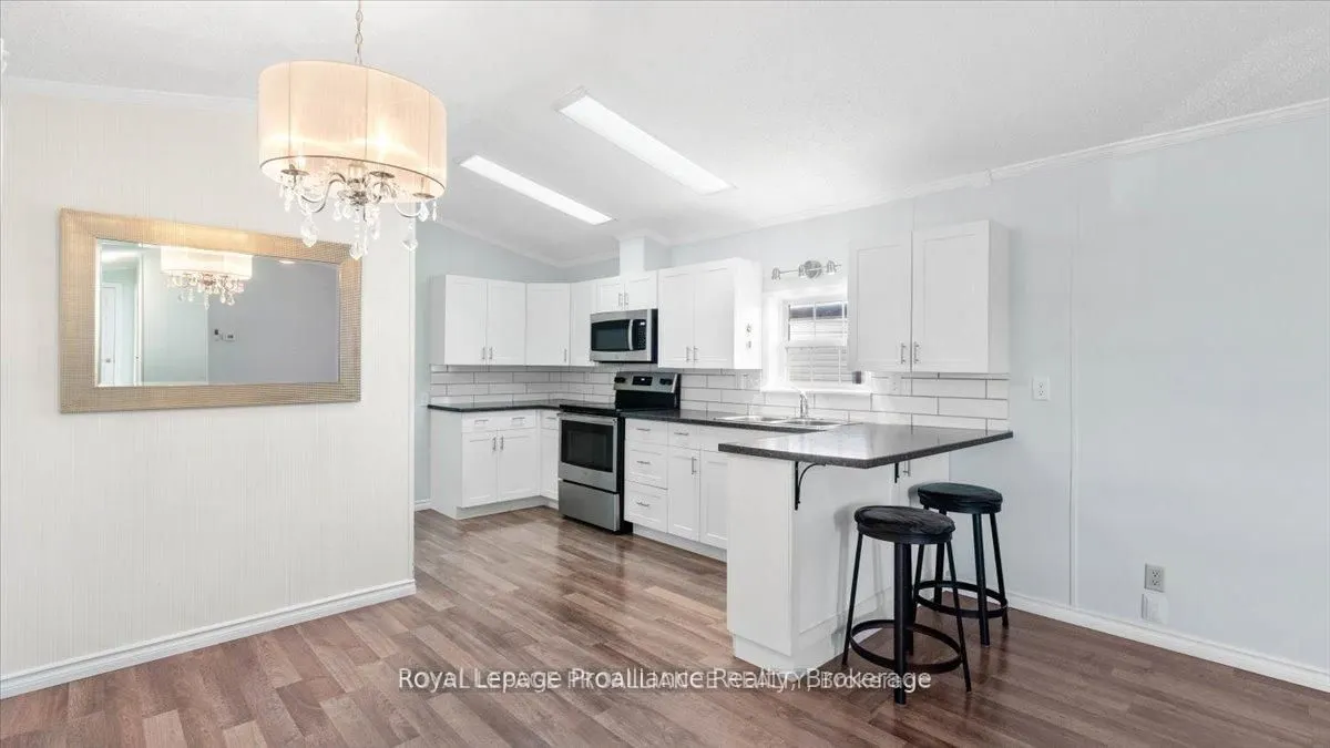 311 Dundas Street E #18