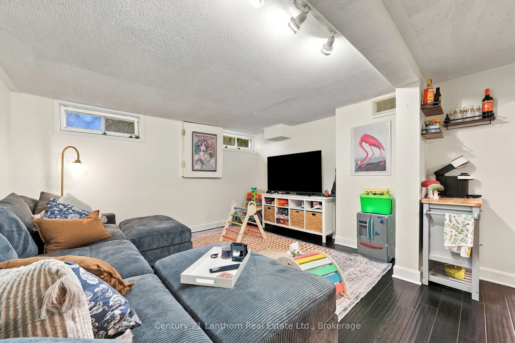 706 Willis Street