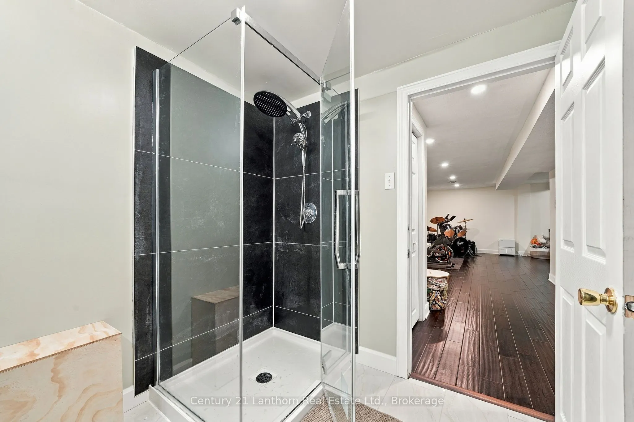 706 Willis Street