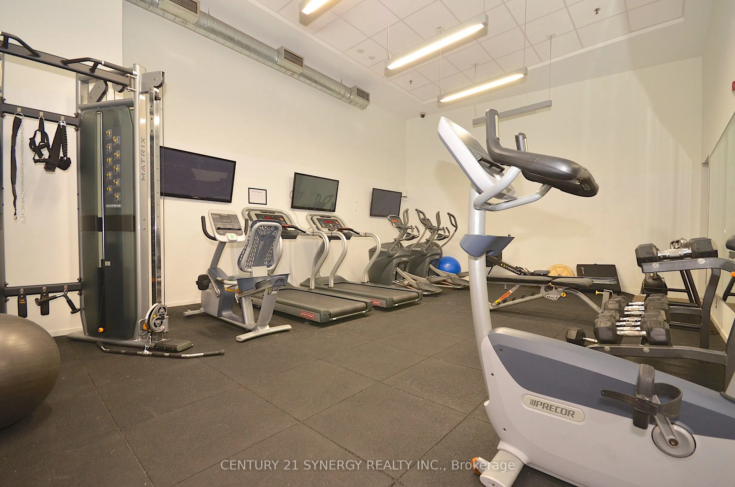 354 Gladstone Avenue #213