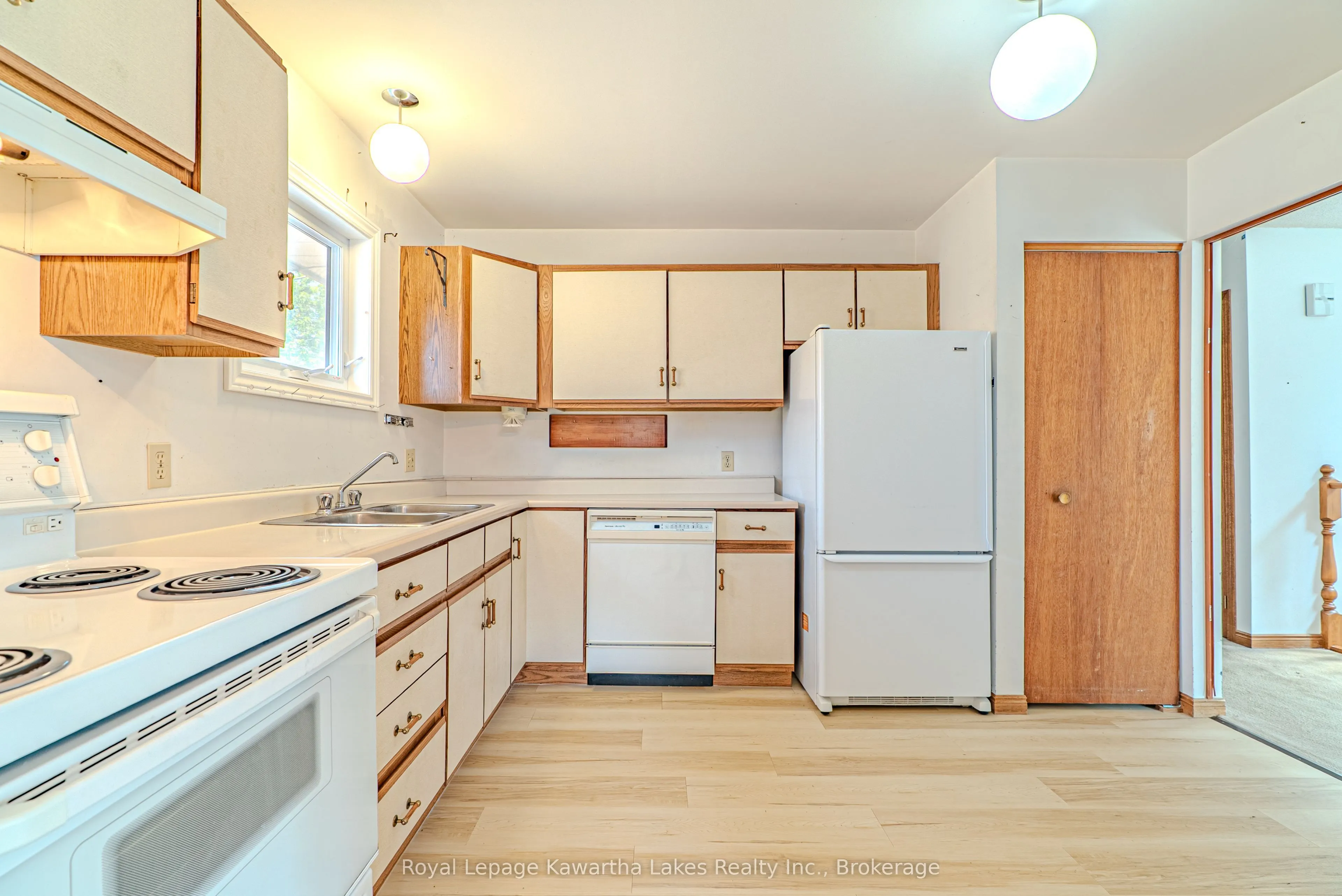 182 Colborne Street W