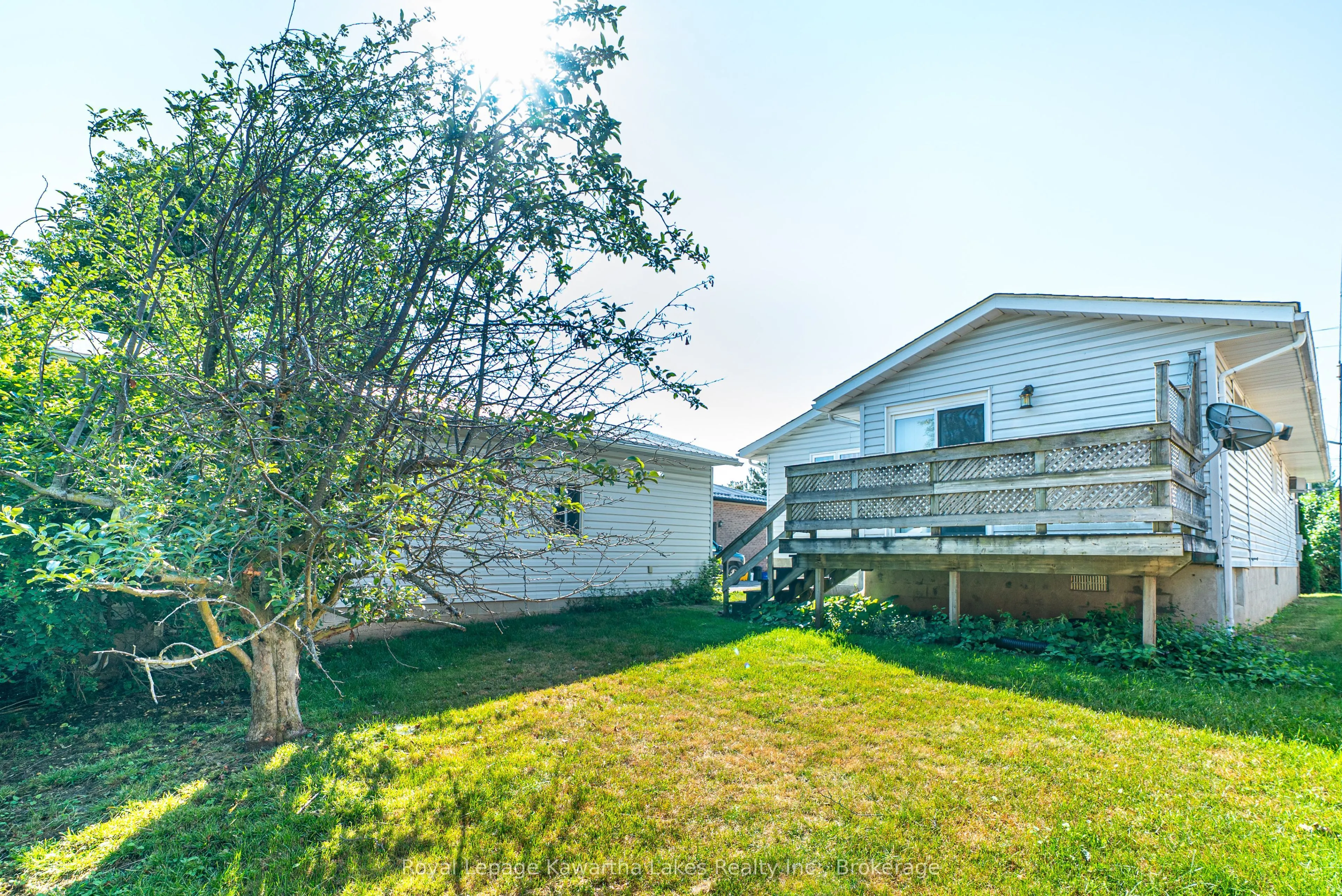 182 Colborne Street W
