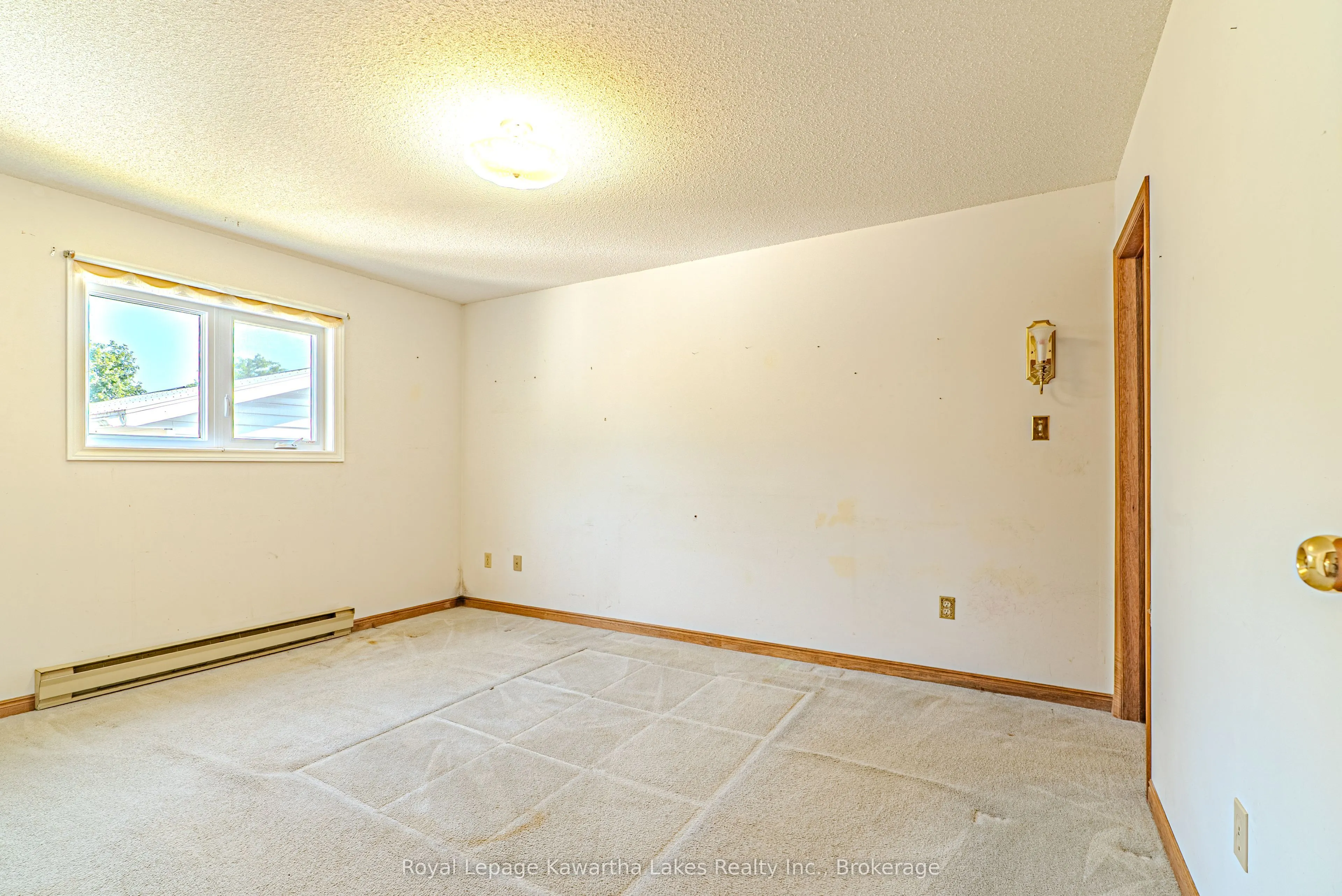 182 Colborne Street W