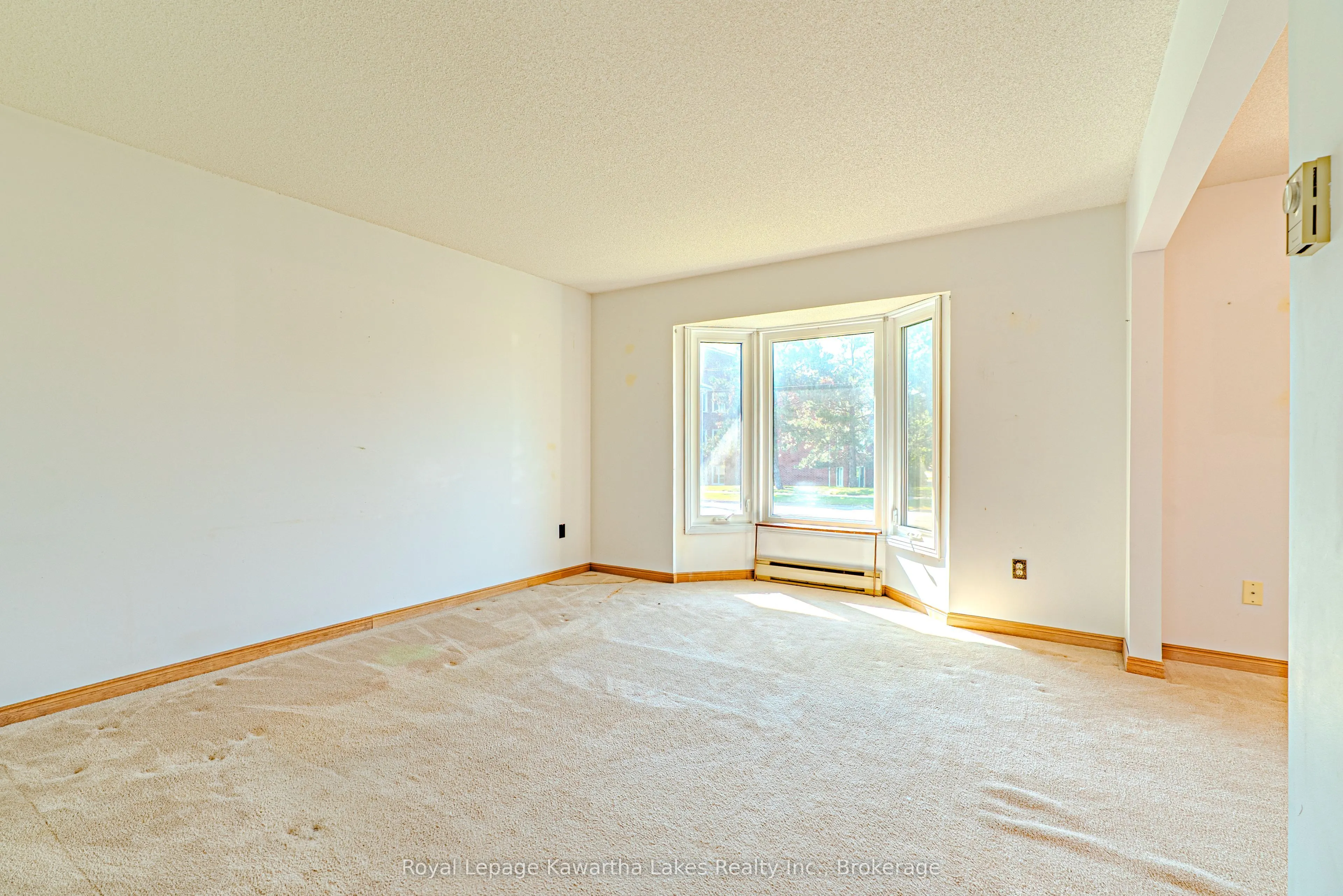 182 Colborne Street W