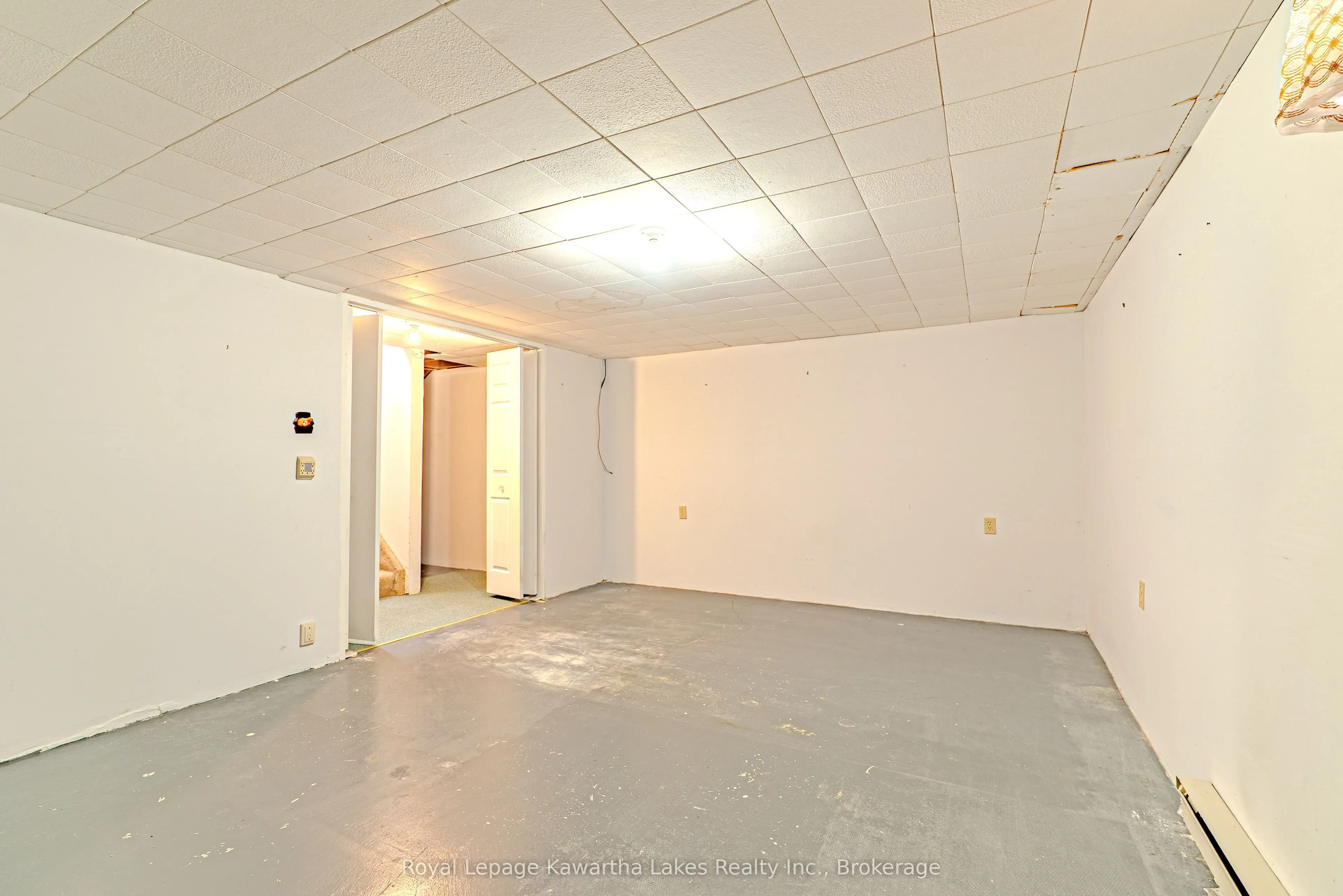182 Colborne Street W