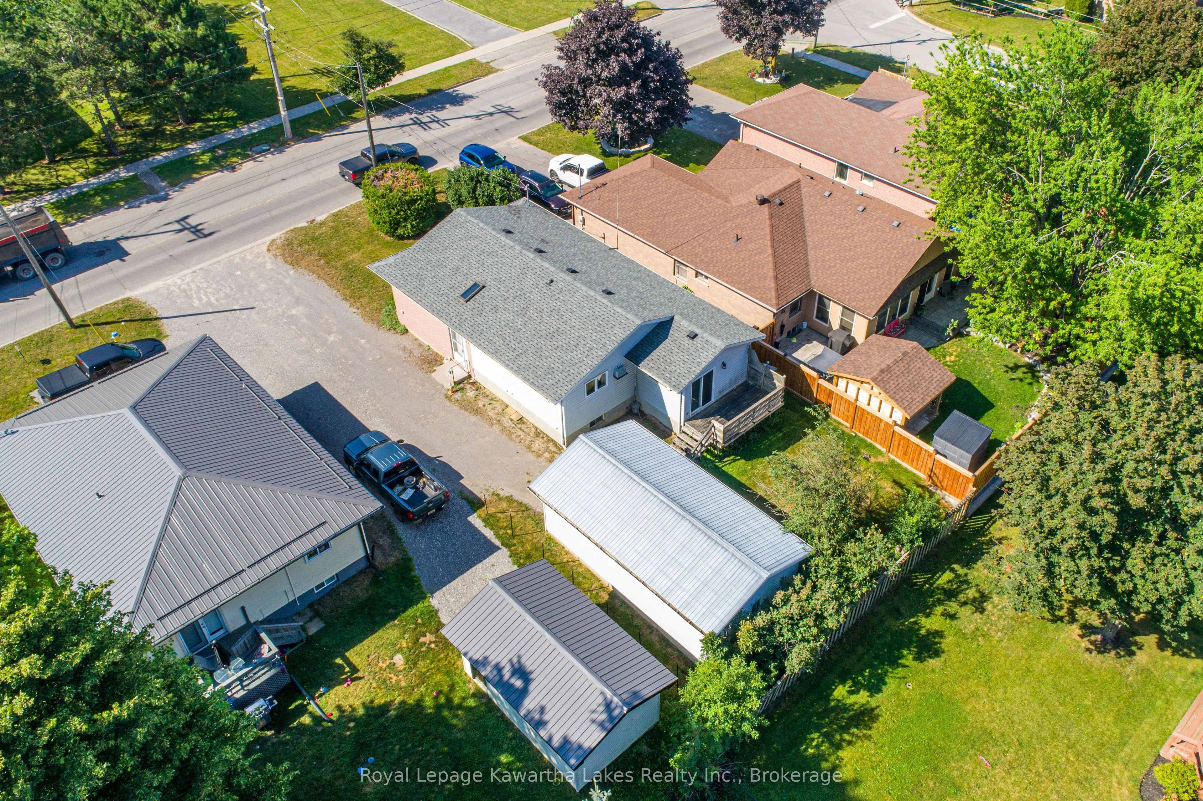 182 Colborne Street W