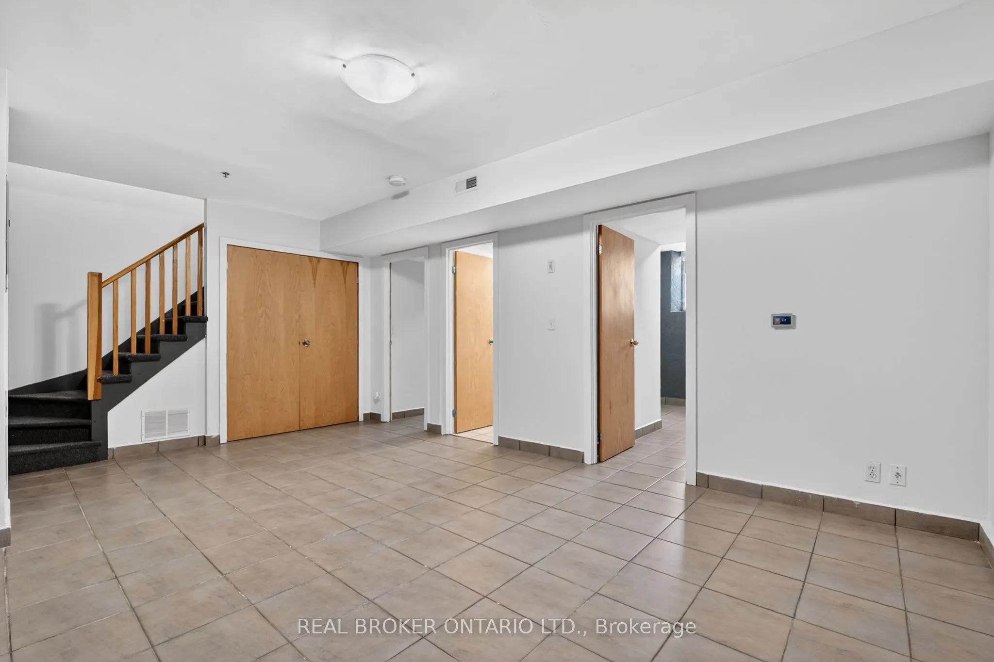 12 Bridgeport Road E #9