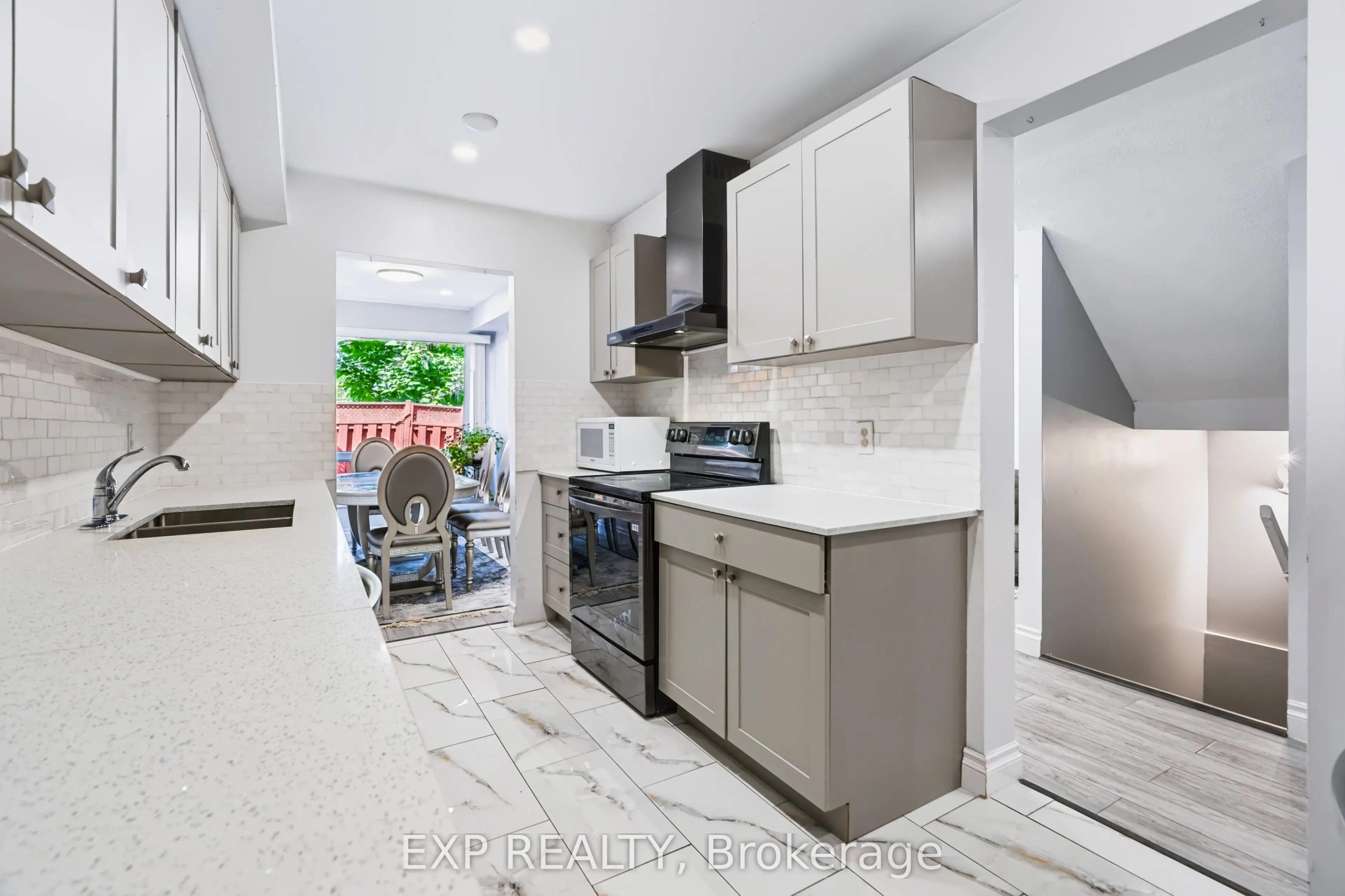 2669 SOUTHVALE Crescent E #2