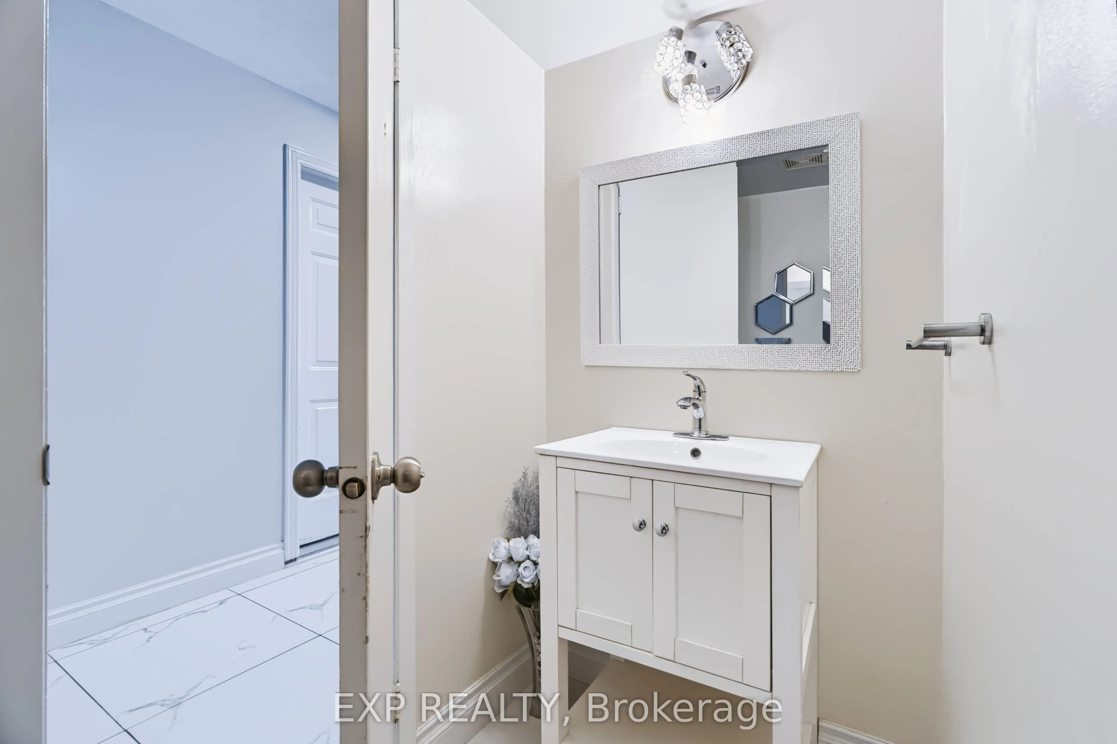2669 SOUTHVALE Crescent E #2
