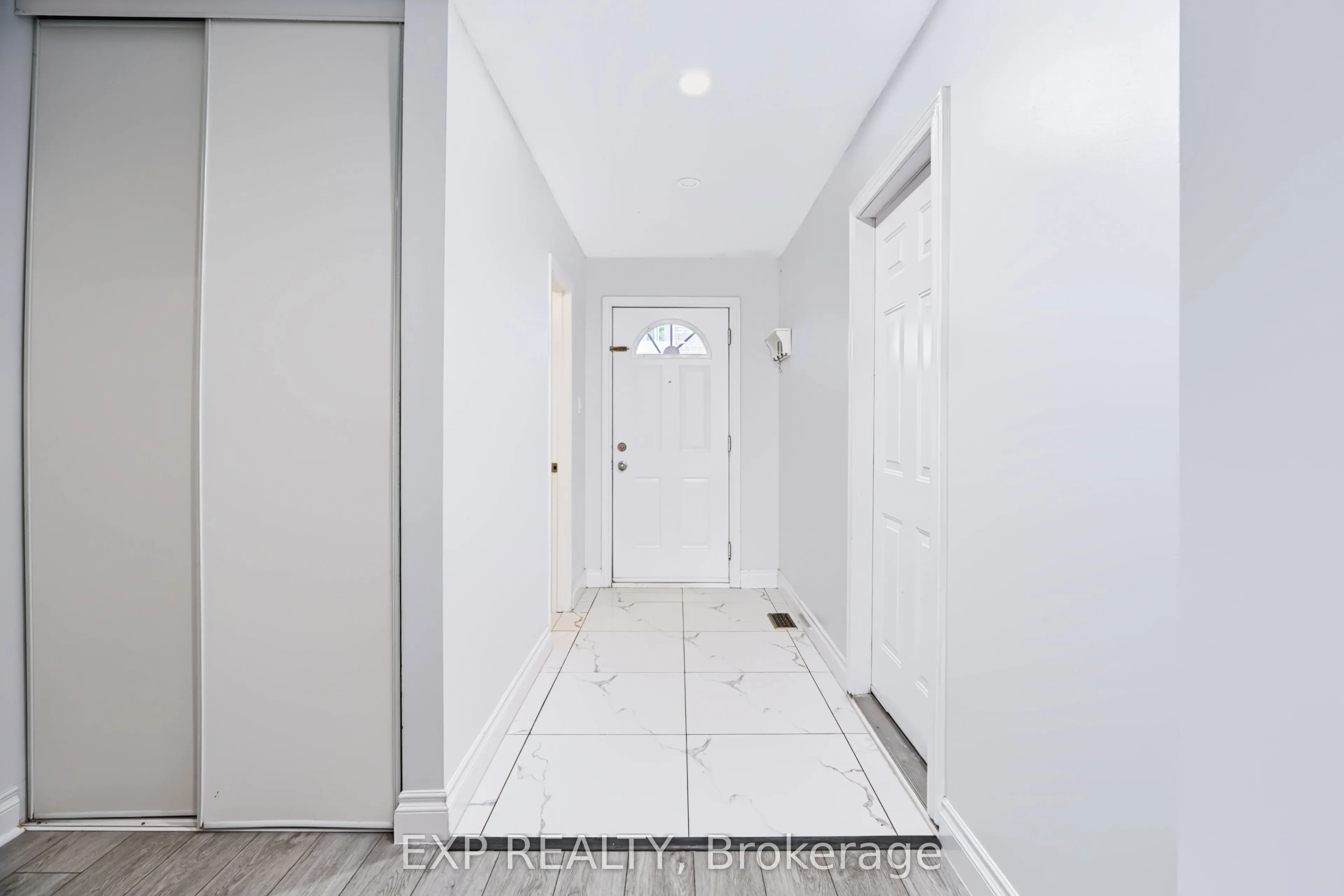 2669 SOUTHVALE Crescent E #2