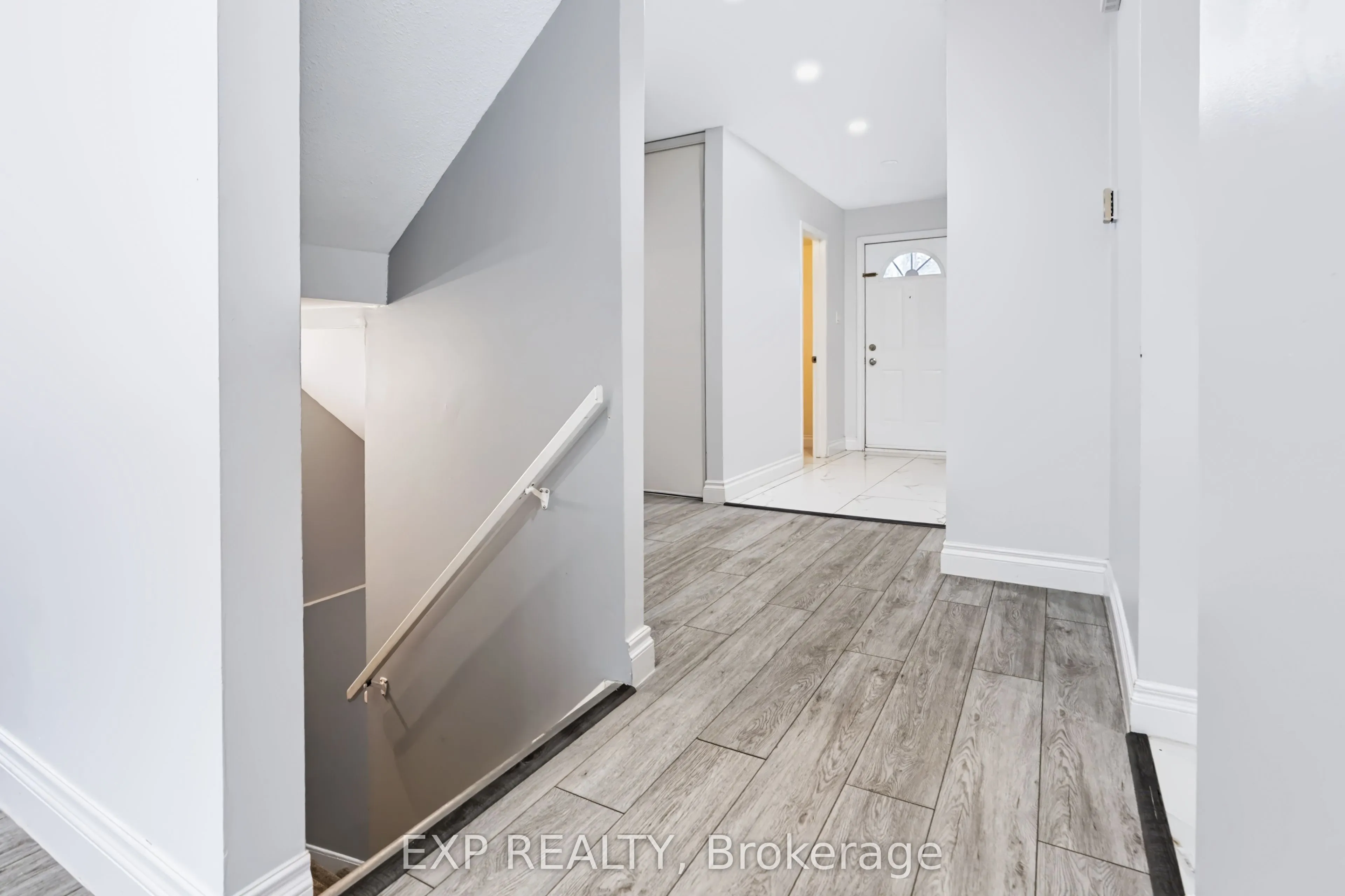 2669 SOUTHVALE Crescent E #2