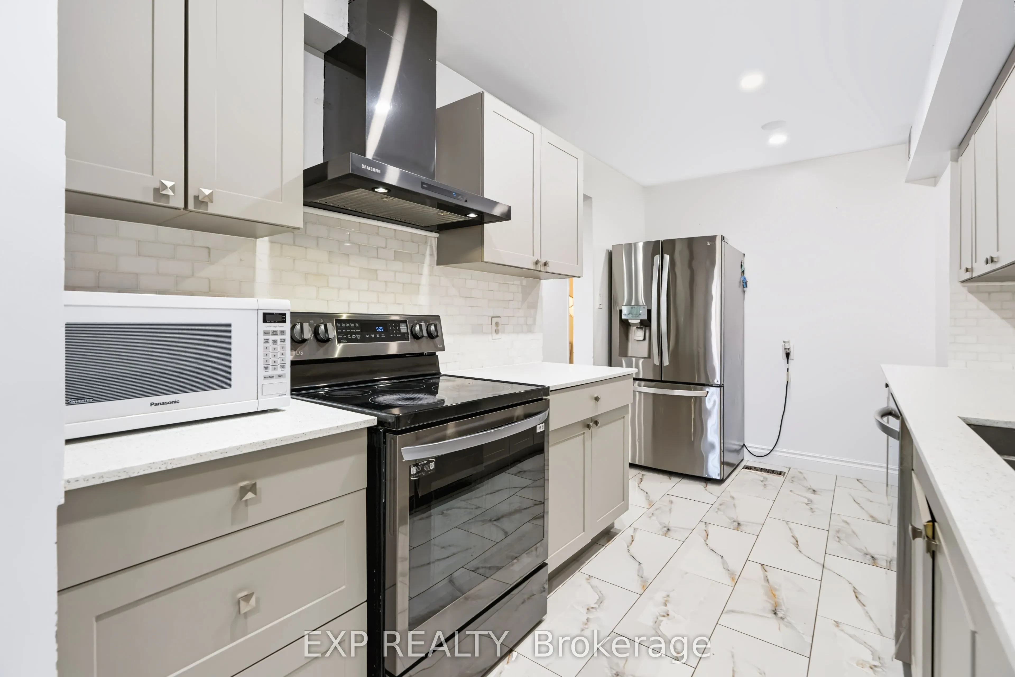 2669 SOUTHVALE Crescent E #2