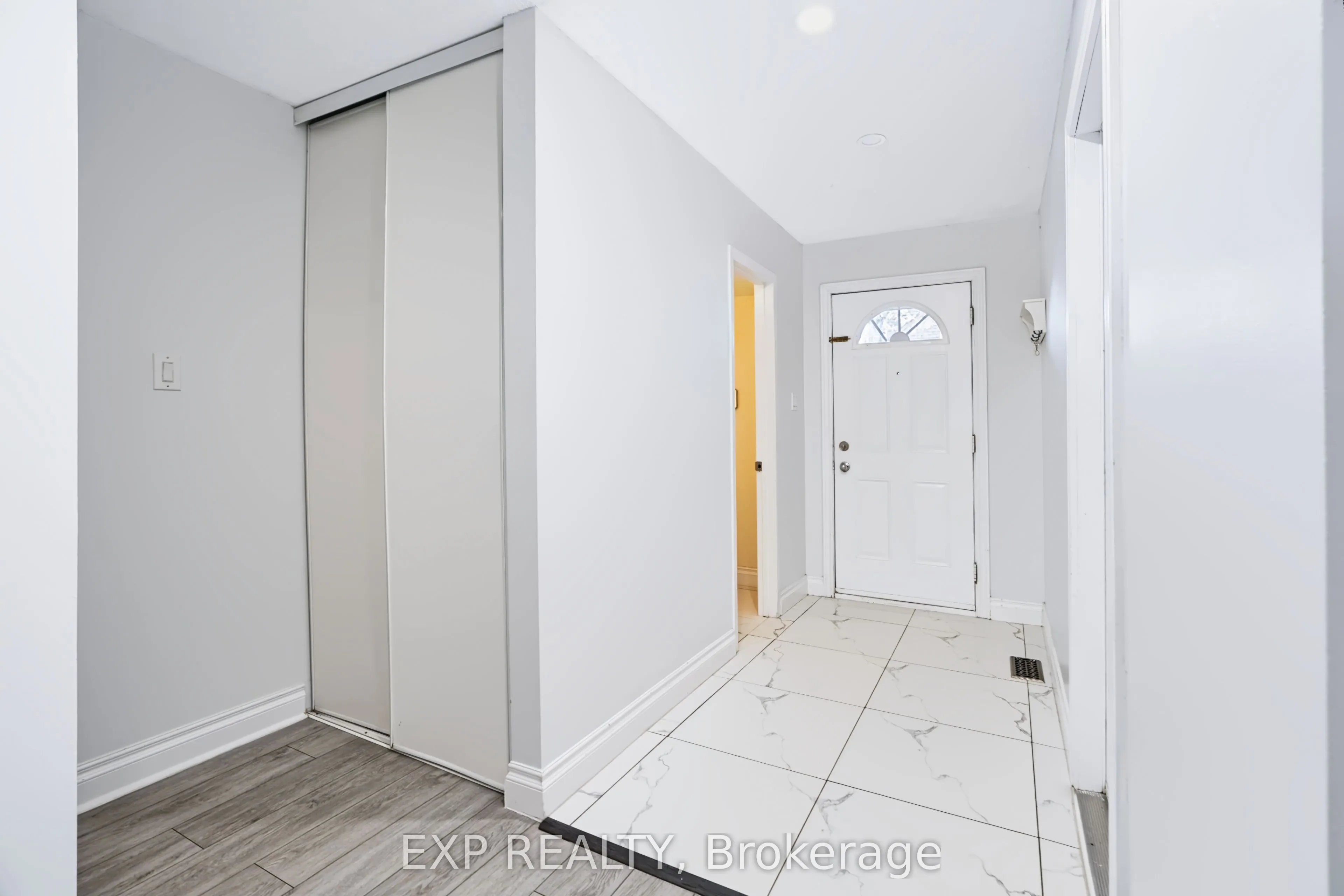 2669 SOUTHVALE Crescent E #2