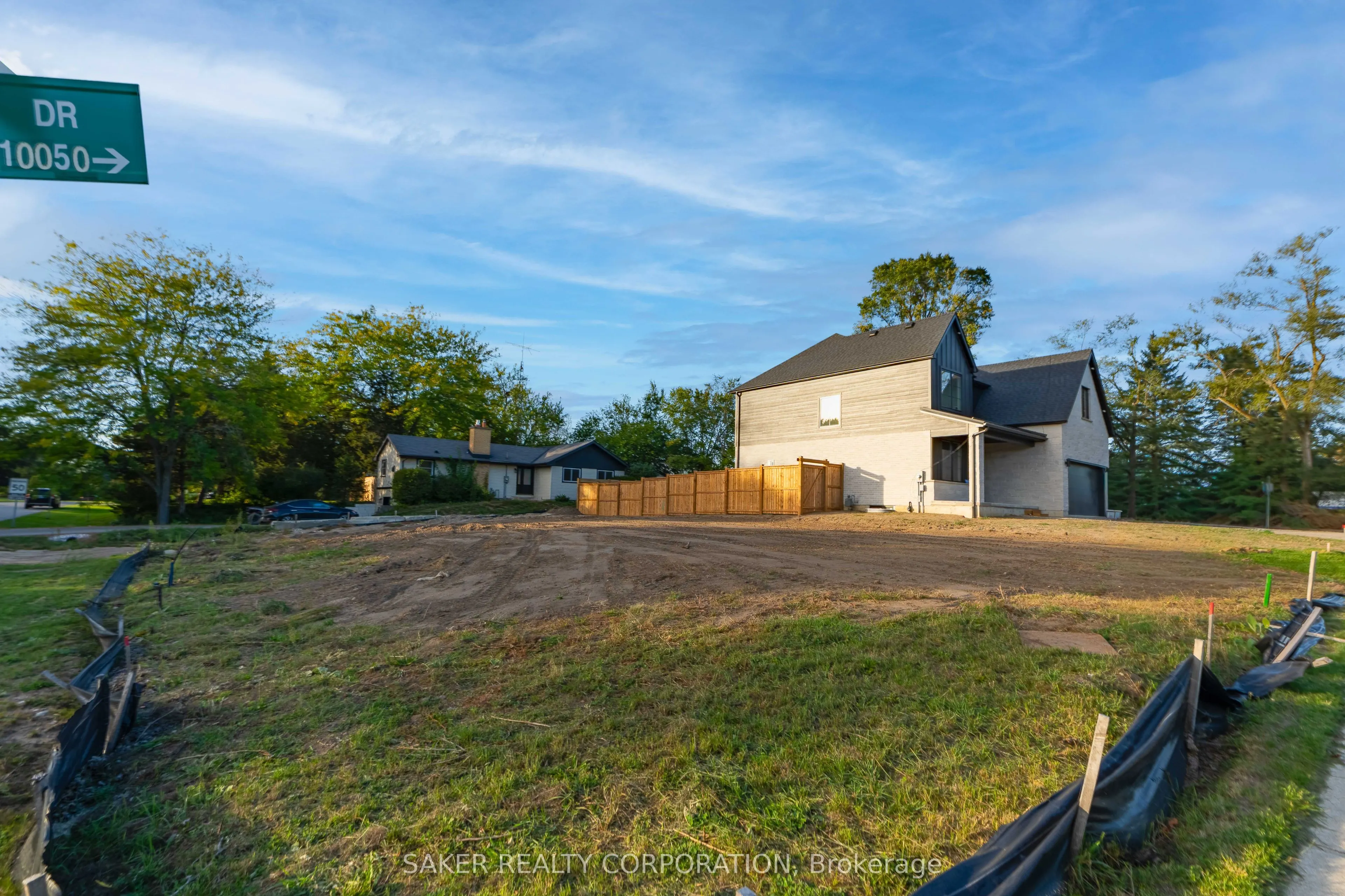 10056 Oxbow Drive