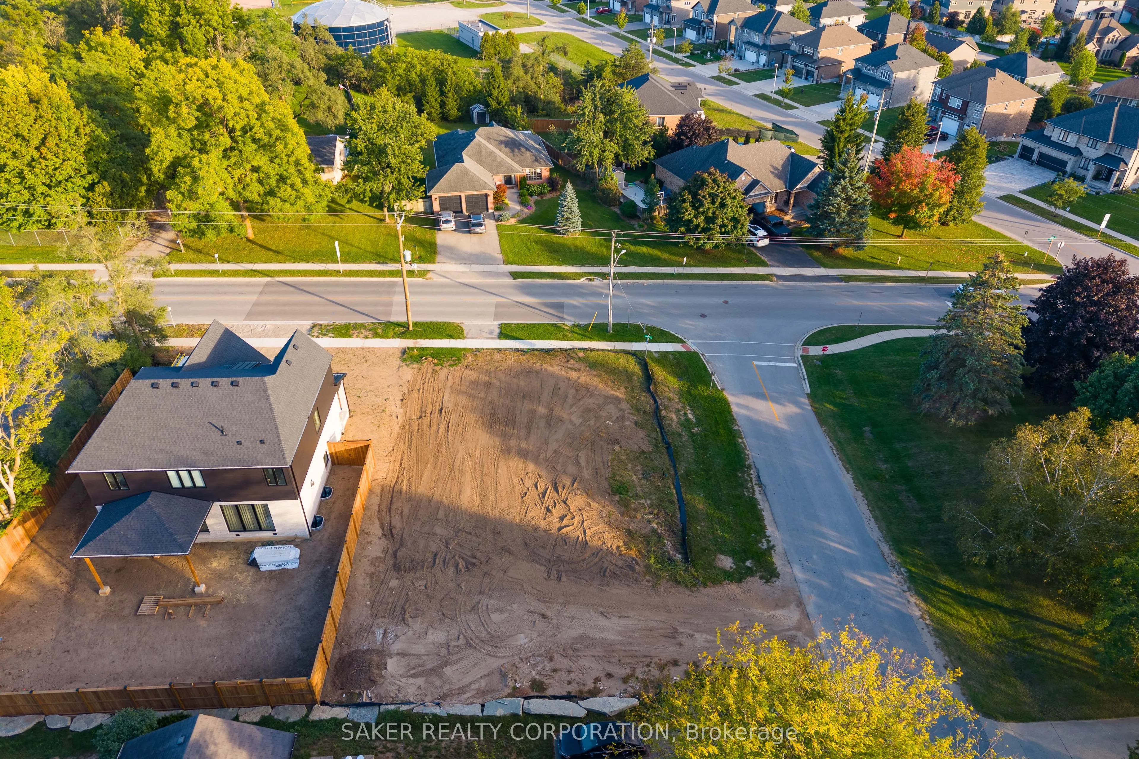 10056 Oxbow Drive