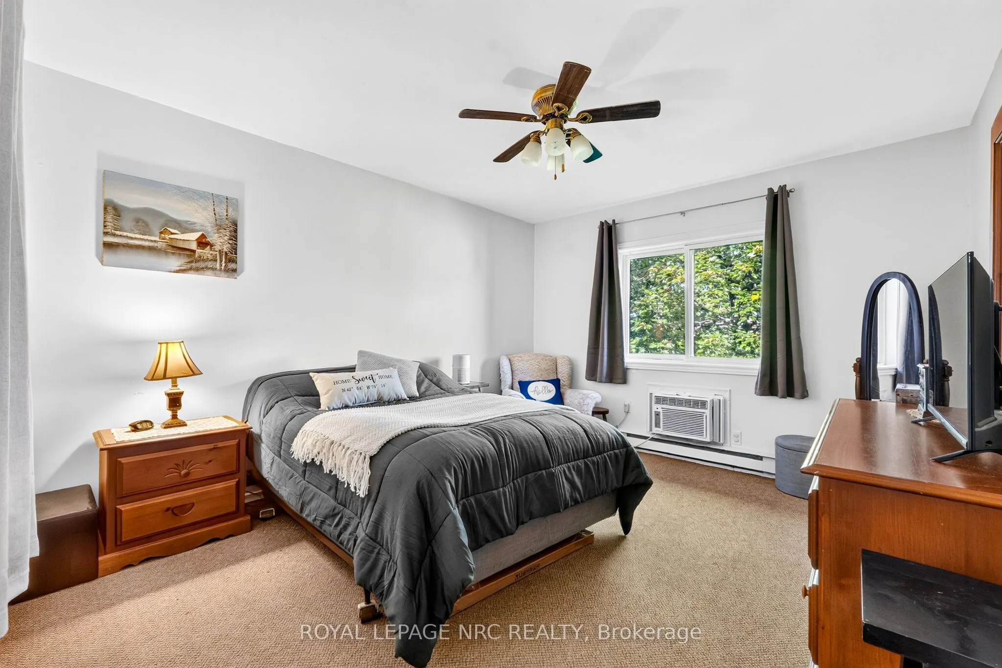 72 Main Street E #327