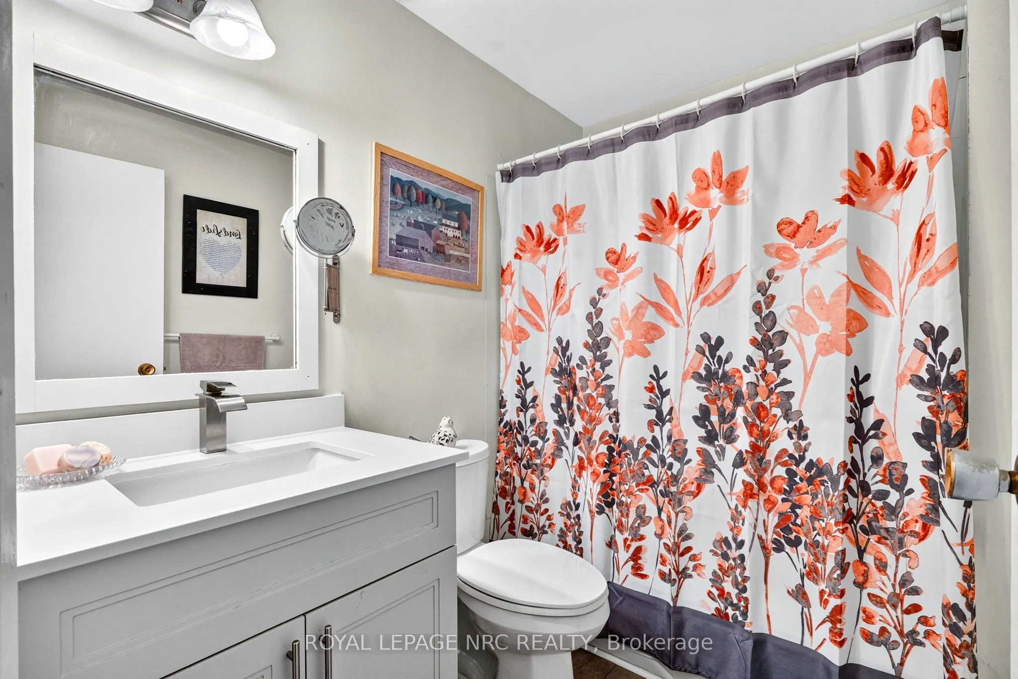 72 Main Street E #327